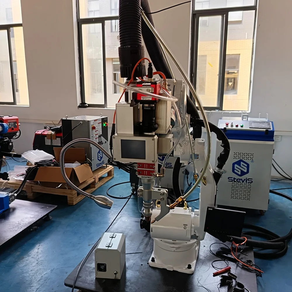 Прямая поставка с завода сварочный робот CNC полный набор для продажи в Юго-Восточной Европе автоматический робот-манипулятор Железный шов 2000 Вт лазерная сварка