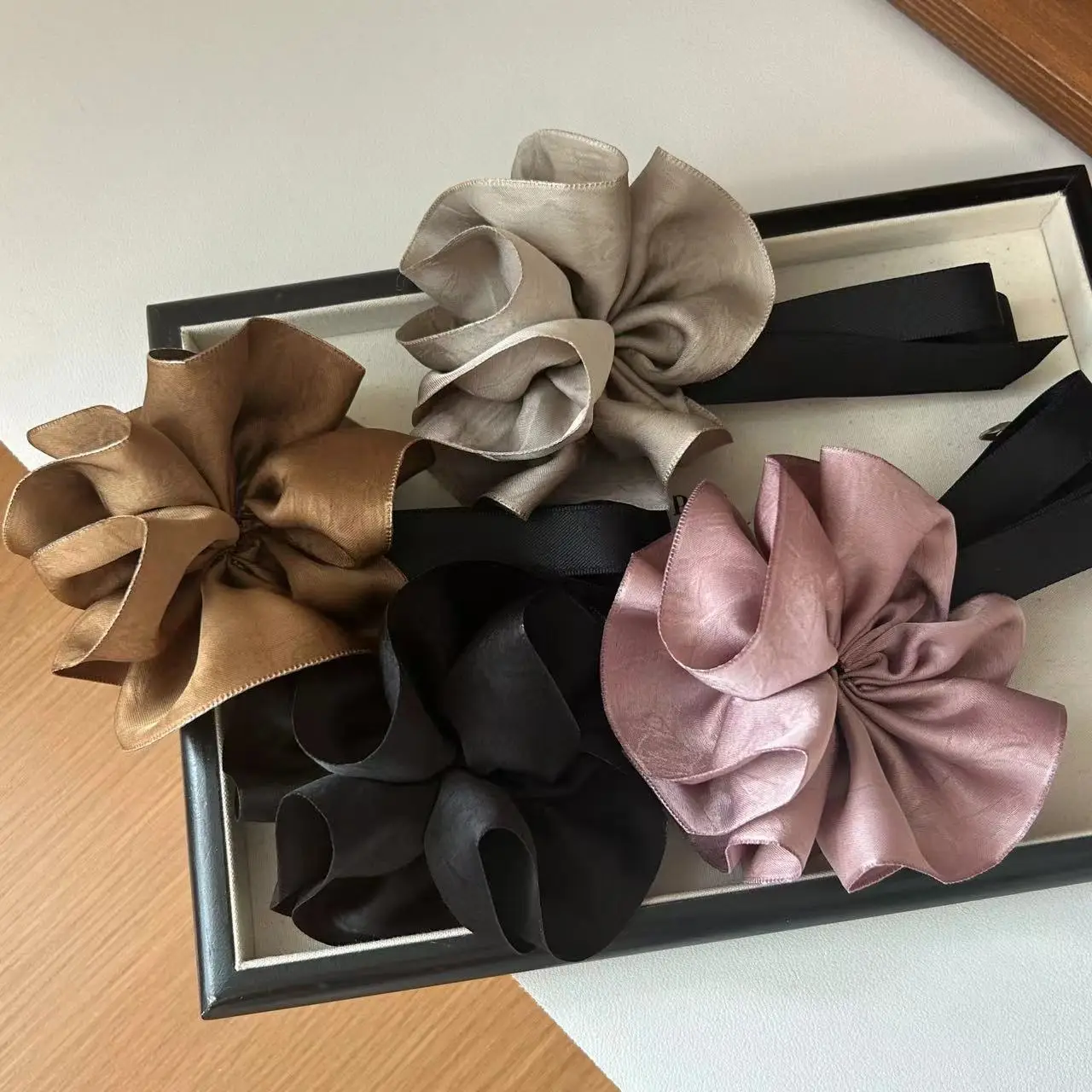 New three-dimensional pleated flower spring clip elegant temperament hairpin