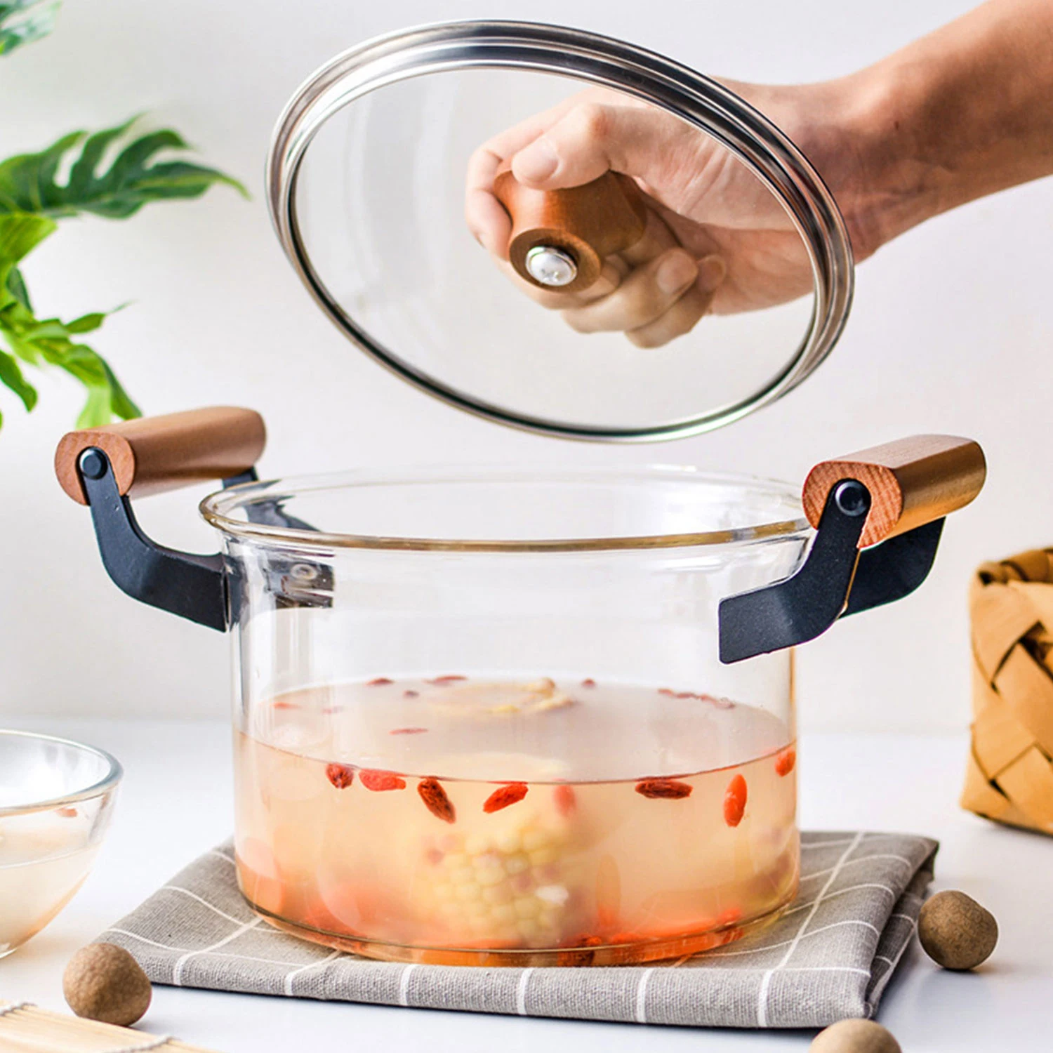 Kitchen cookware handle high quality transparent heat resistant cooking glass soup pot