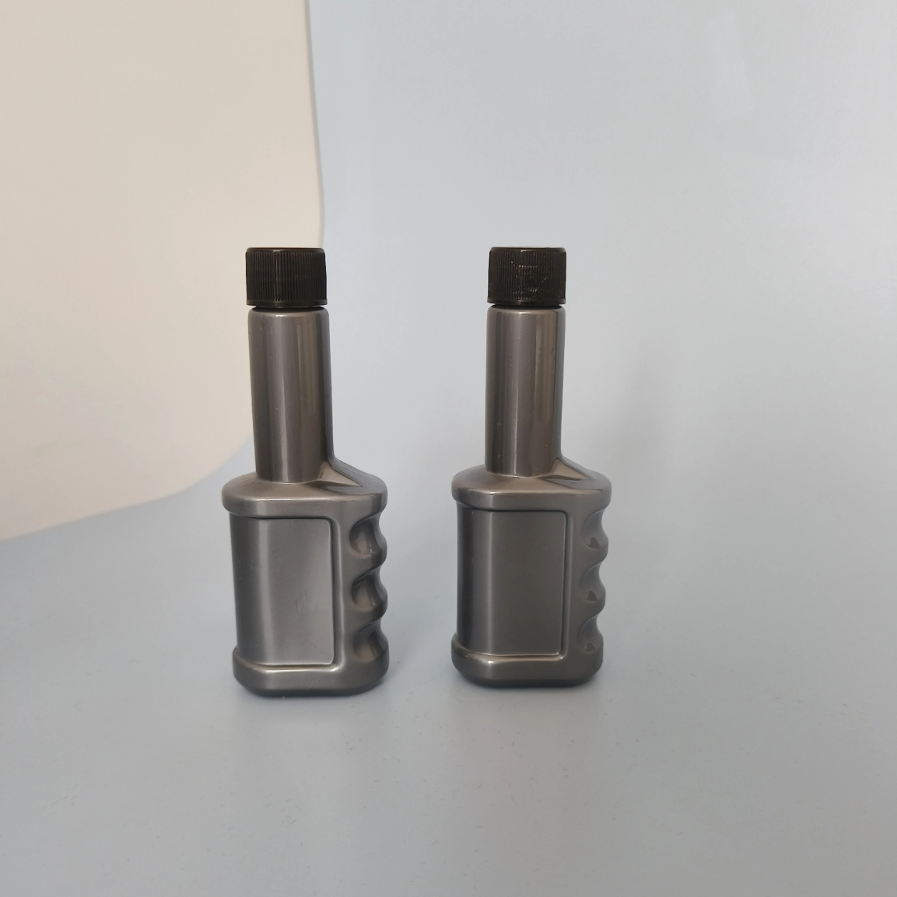 100mlround Plastic Fuel Bottle Screw Cap HDPE PP Material Logo Printed Pump Sealed Car Additives Petroleum Products Sold Box