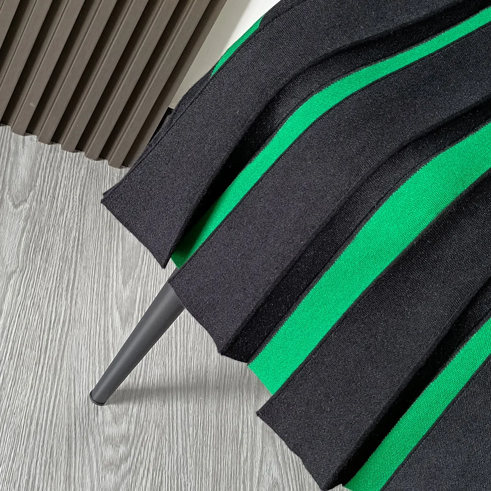 Autumn and winter knitted A-line skirt Womens Skirts Ladies Color blocking Mid length pleated skirt