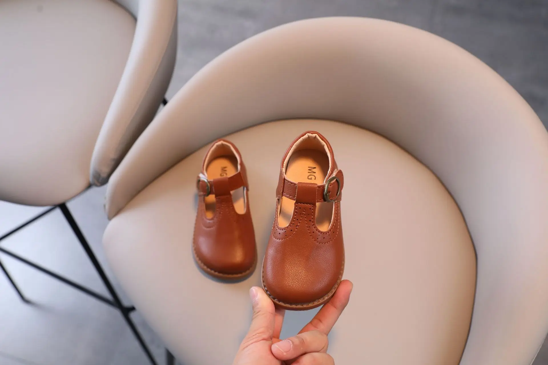 school shoes 10