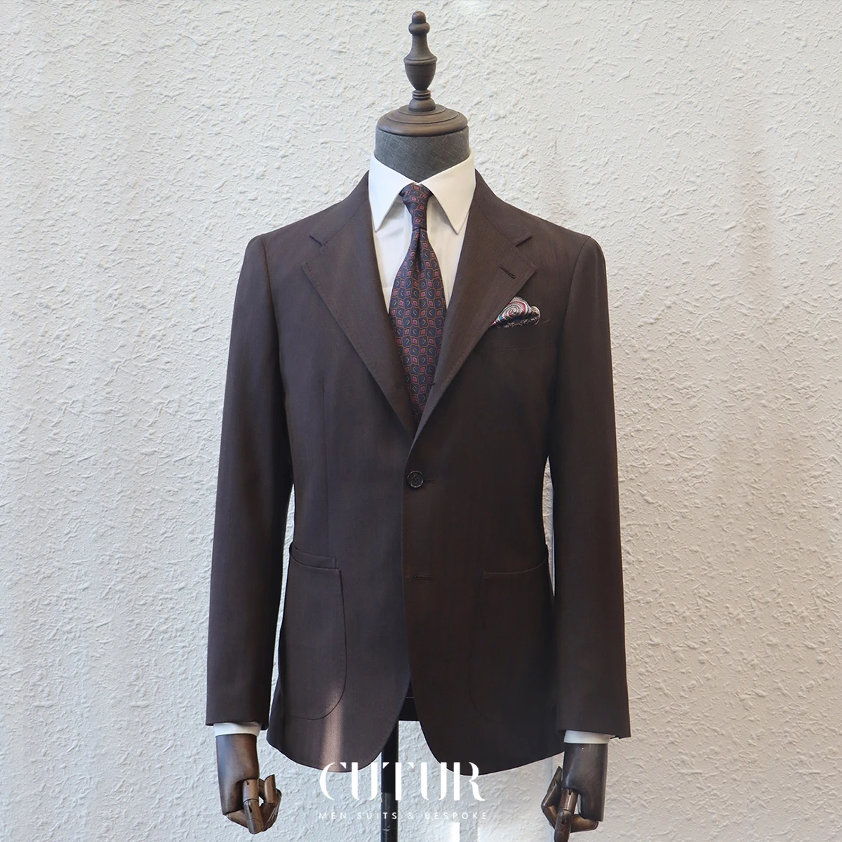 CMT Half Hand Made Italian Style Suit No Shoulder Pads Bespoke Tailor Custom Mens Suit  Factory For Tailor Shop