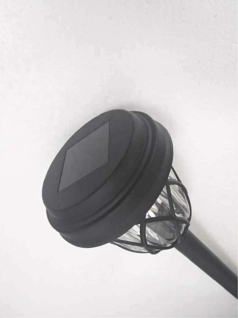 New solar outdoor garden lamp garden decorative lamp villa ground plug lamp