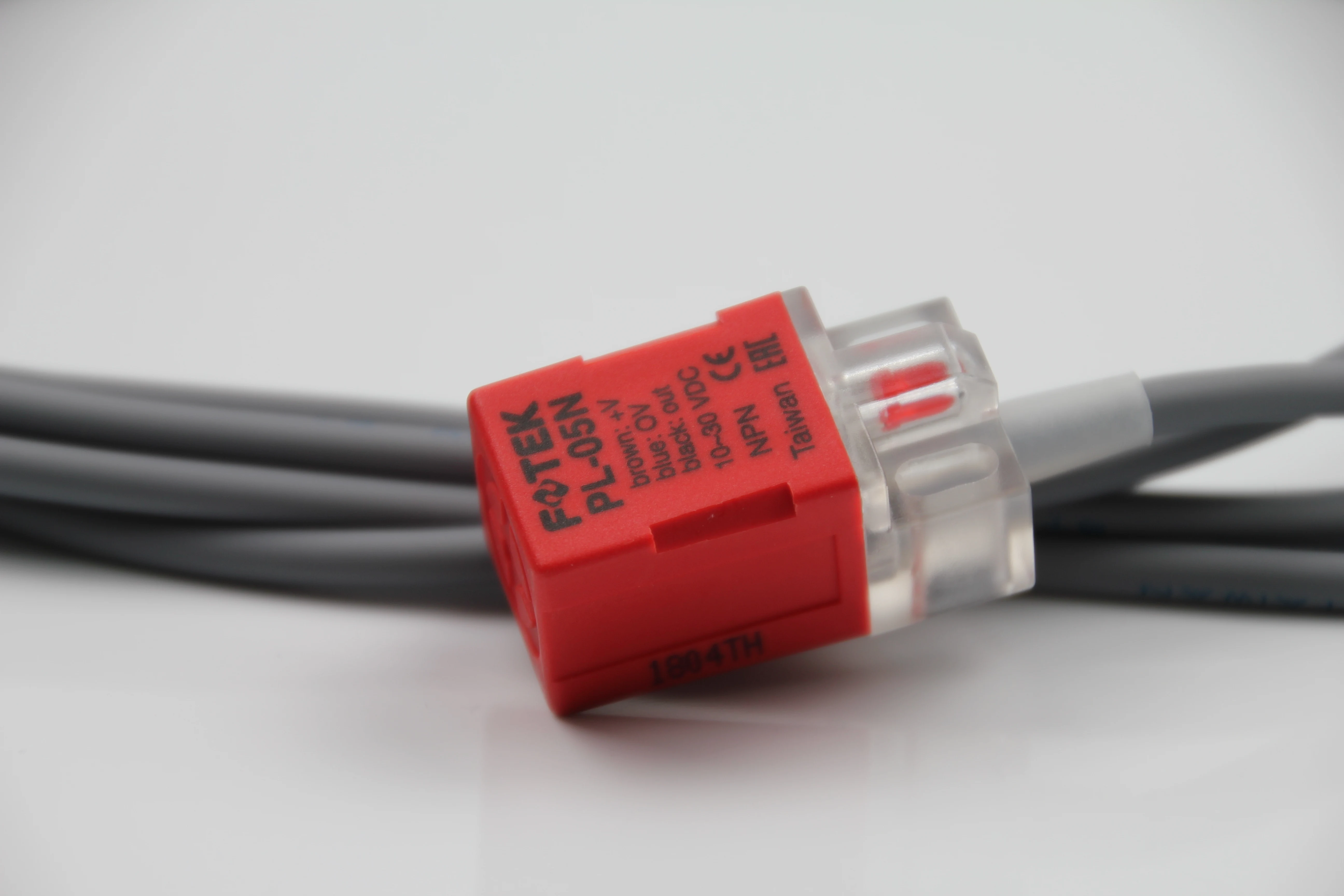 FOTEK Square Proximity Switch PL-05N NPN. NO Normally Open Detection Distance 5 mm Sensor