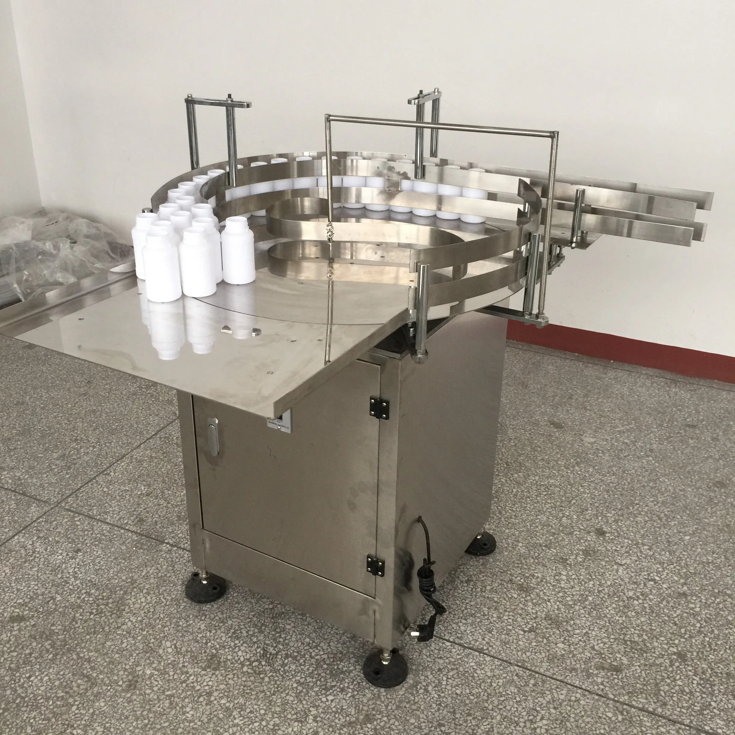 
 Круглая кормушка для бутылок  