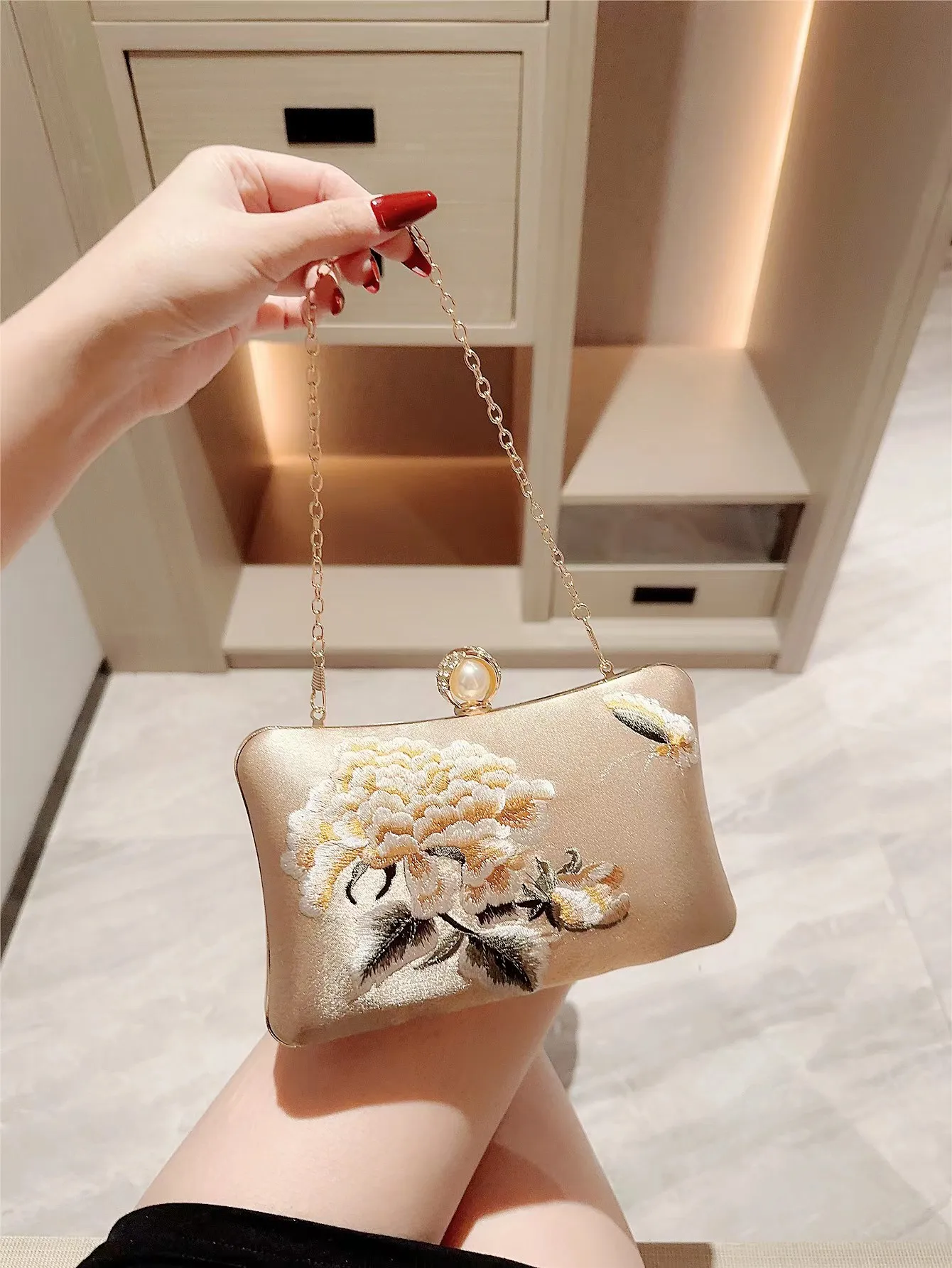 elegant neo Chinese style evening bags luxury women champagne embroidery silk satin clutch bag for banquet dinner