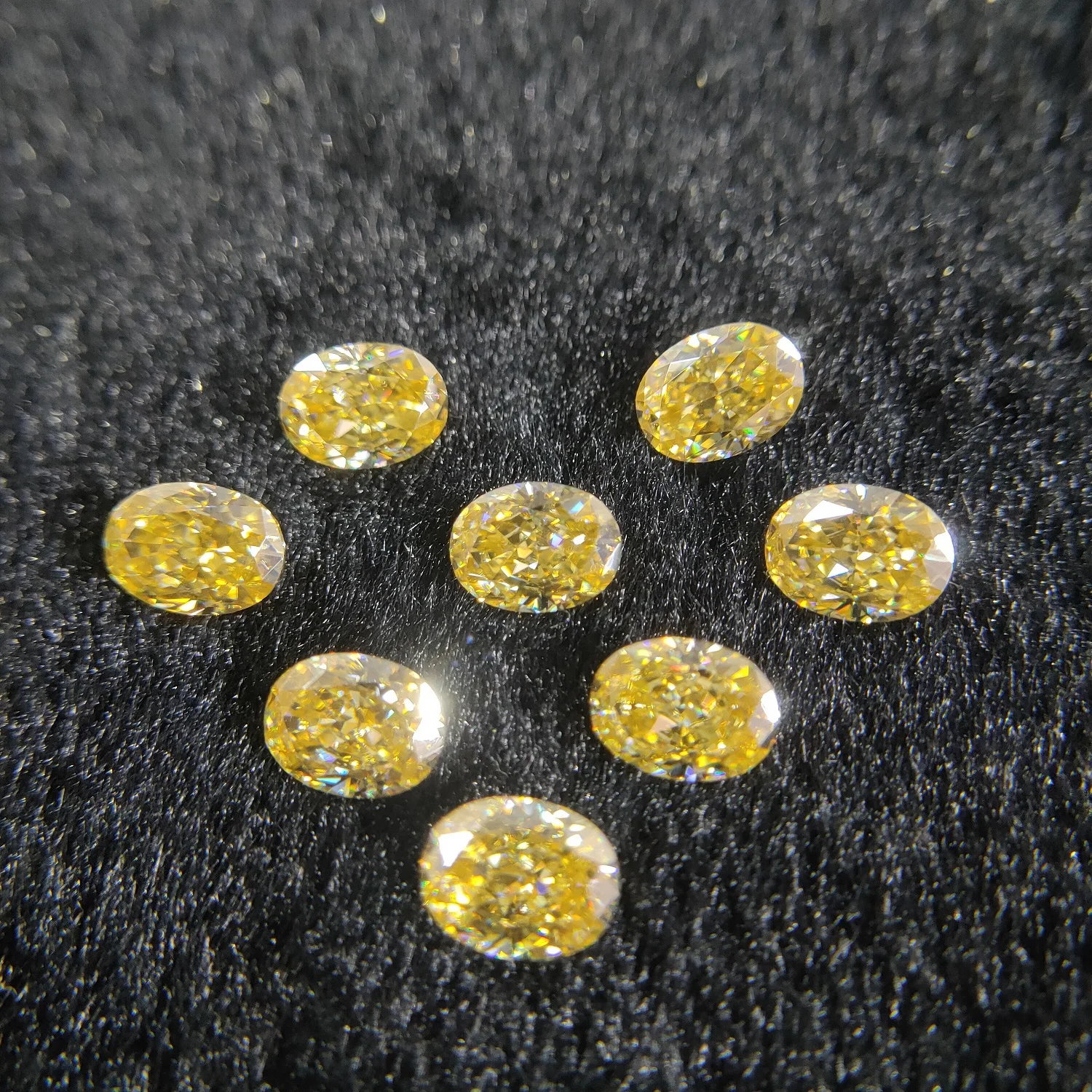 Hot Sale Oval 0.1ct to 8ct Gemstones Yellow Moissanite for Rings Making GRA Certificate Moissanite Diamond Charms Beads