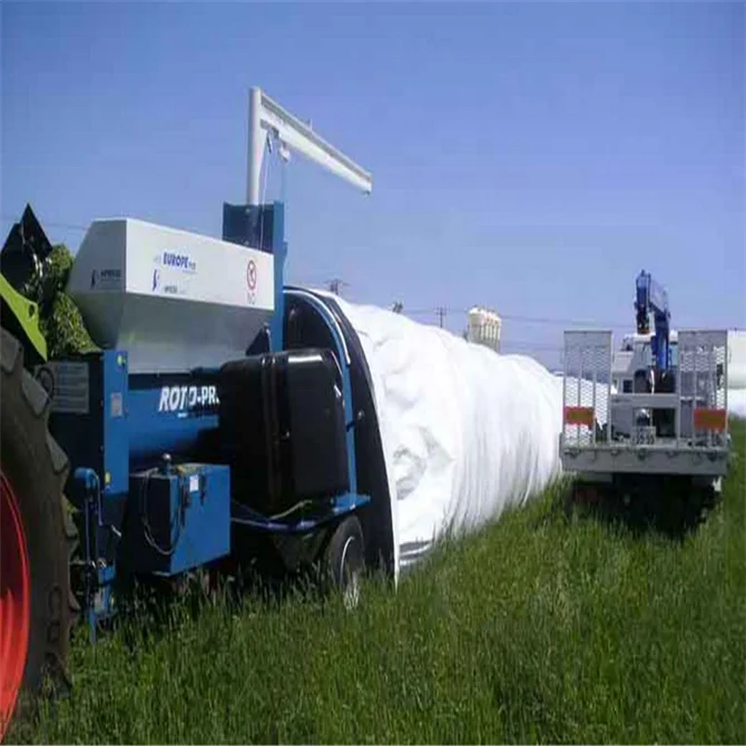 10mx250micx50m  premium silo sheeting, white/black panda film