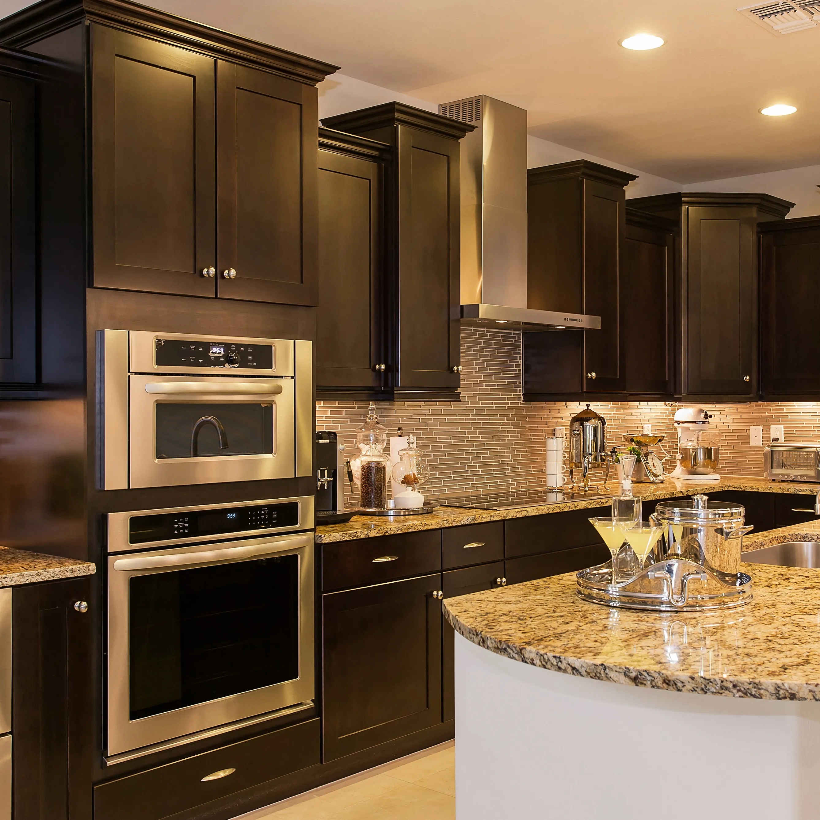 Custom European Style Frameless Slab Panel Melamine PB Box Kitchen Cabinets Unit Sets For Sale RTA Cabinets Furniture Factory