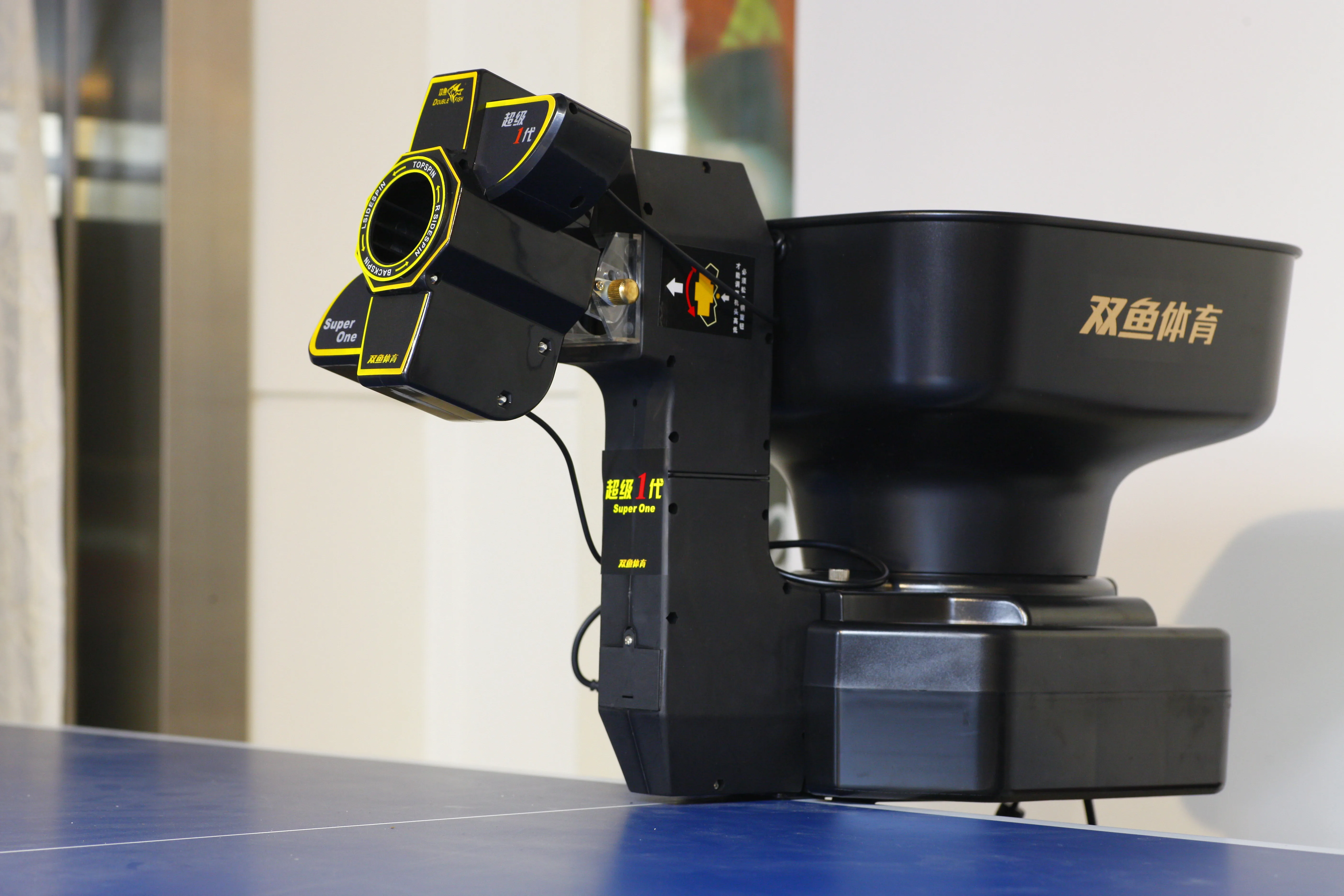 Double fish Super One Training Ball Machine Professional Table Tennis Robot Ping Pong Machine Portable Economical