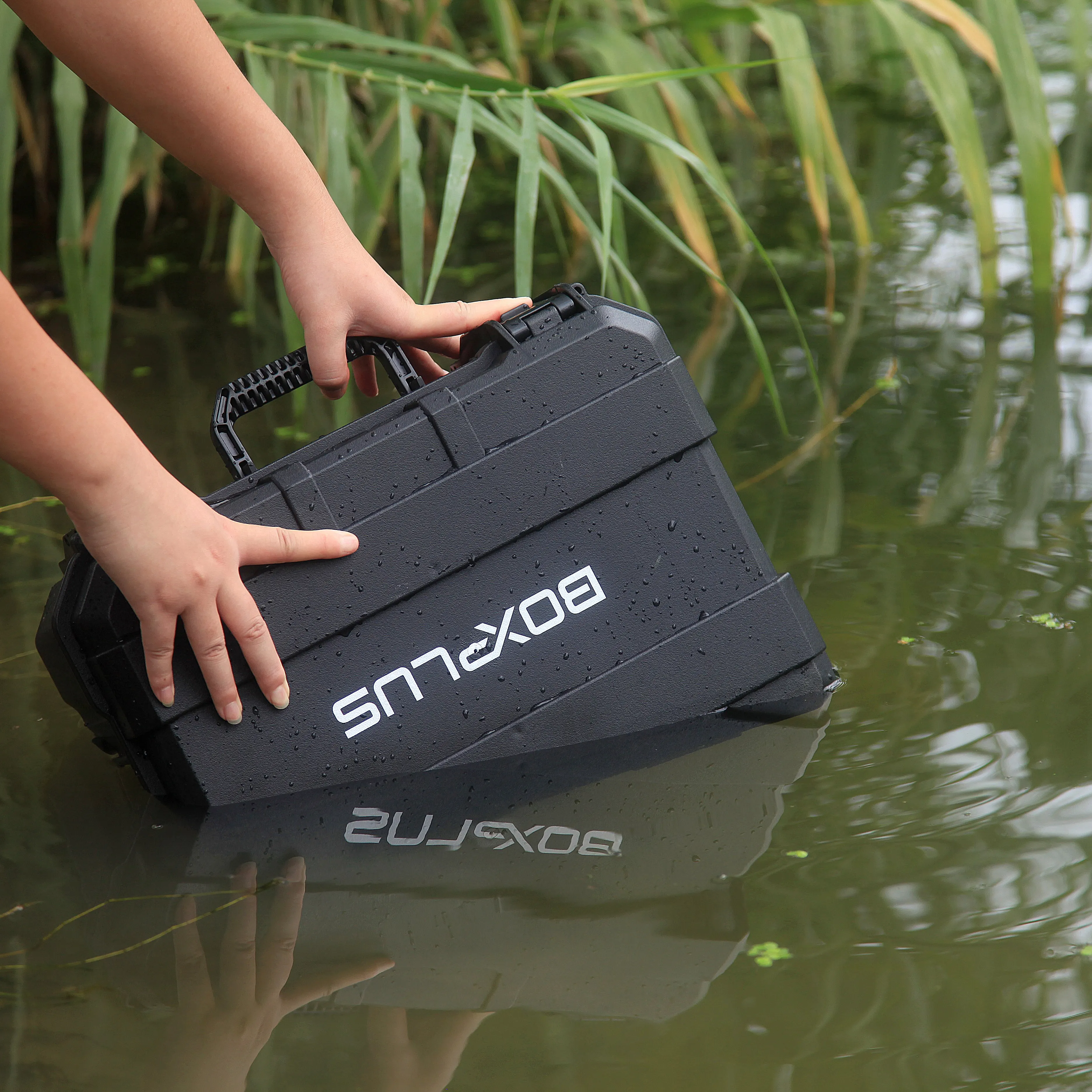 Factory outlet waterproof plastic instrument case long gun case plastic hard case with custom foam