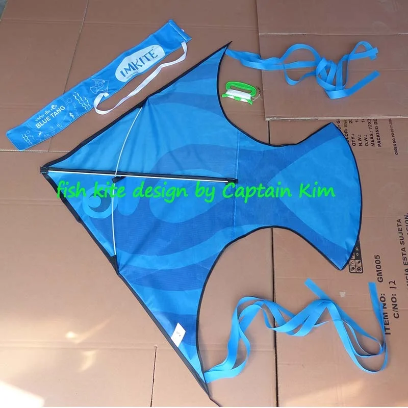 popular easy flying customized animal kite / fish kite from weifang kite factory