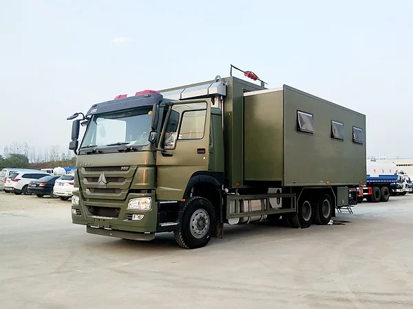 Используемый для Sinotruk HOWO задний двухосный полевой кемпинговый автомобиль с высокой топливной эффективностью усовершенствованная система 4WD