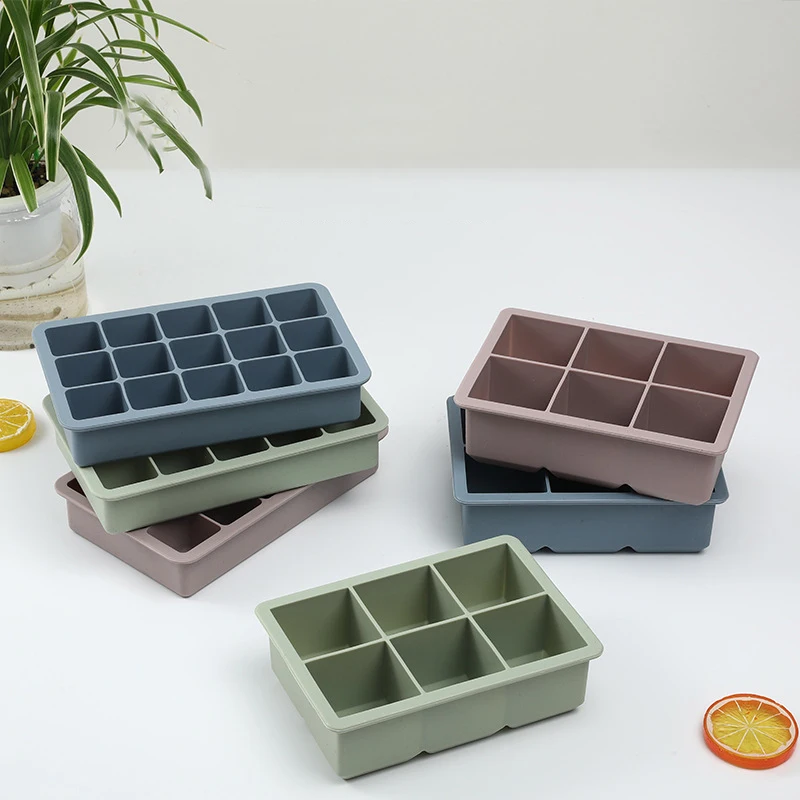Stackable Ice Cube Trays with Custom Logo Imprint Silicone Ice Tray Set with SpillResistant Removable Covers