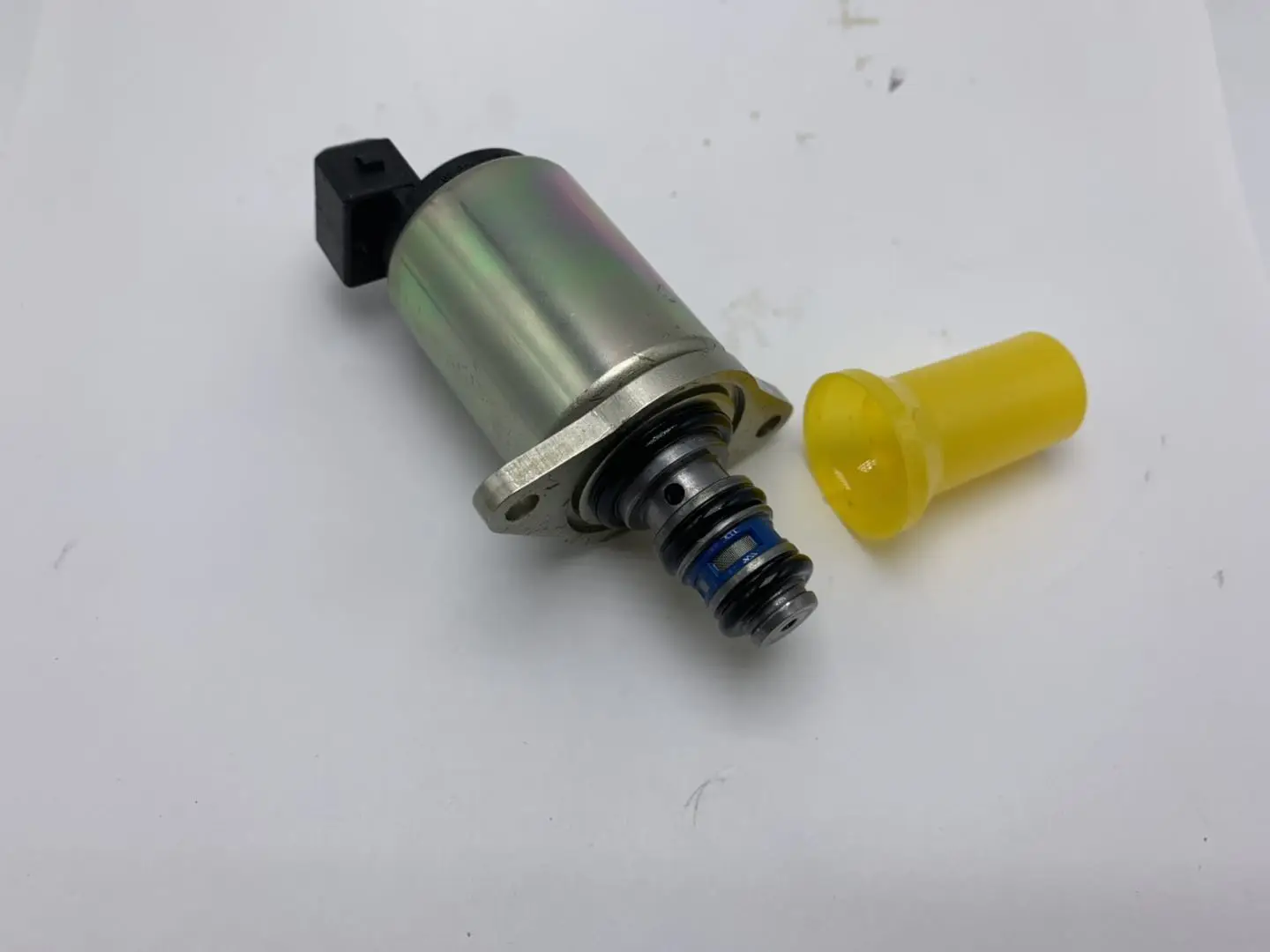 Genuine 24V/PVC25 Solenoid Valve 376-8317/393000M024 for CAT Excavator Electrical Parts