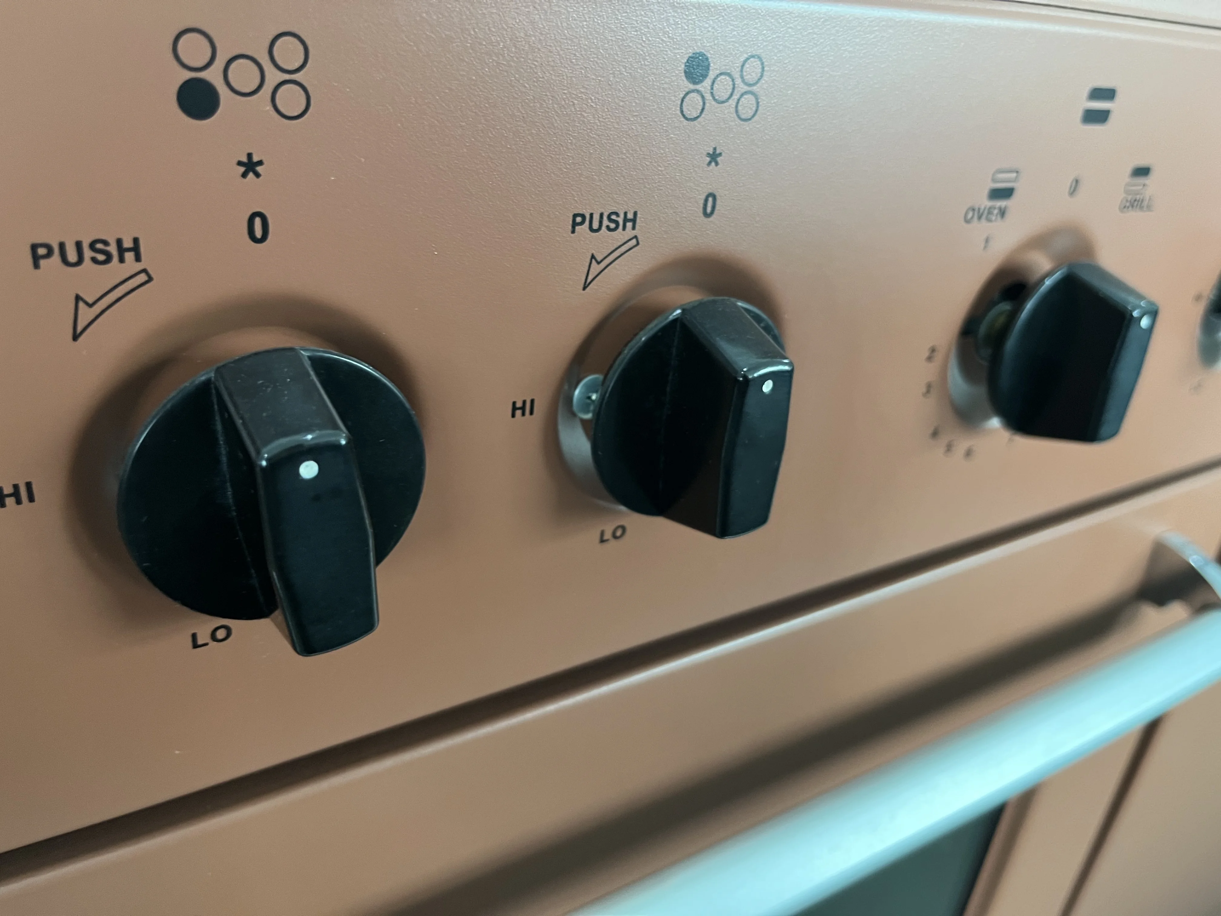 240volt 6 burner 4 gas stove cooker 2022 cooking range and 2 electric plate with oven bakery and grill