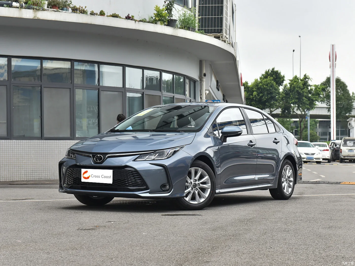 Подержанные автомобили ToyotaI COROLLA мгновенные гибридные для продажи/подержанные продажи из Японии