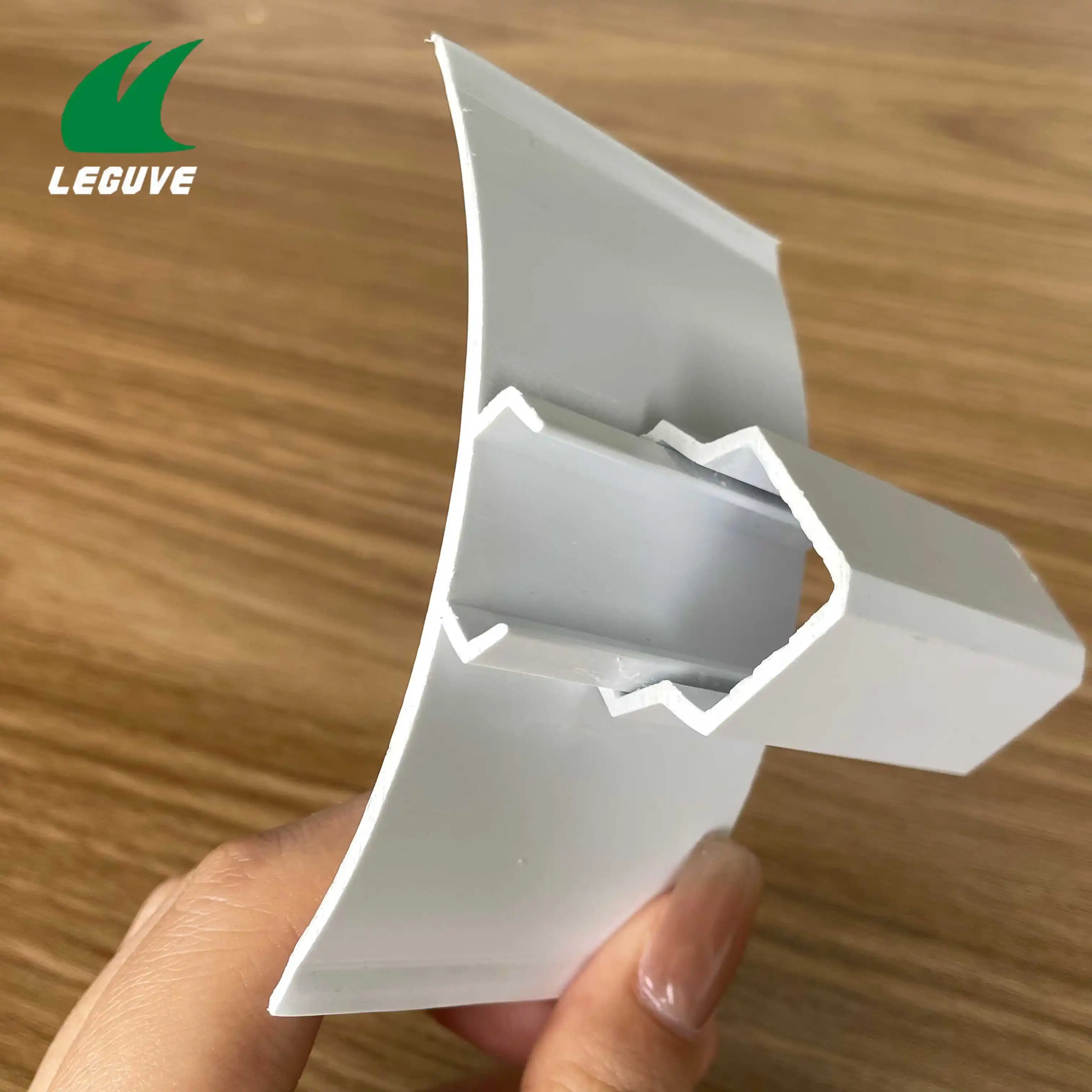 Leguwe Customizable Wall Cover Raceway PVC Corner Trim for Wall Decoration PVC Beading PVC Edge Trim