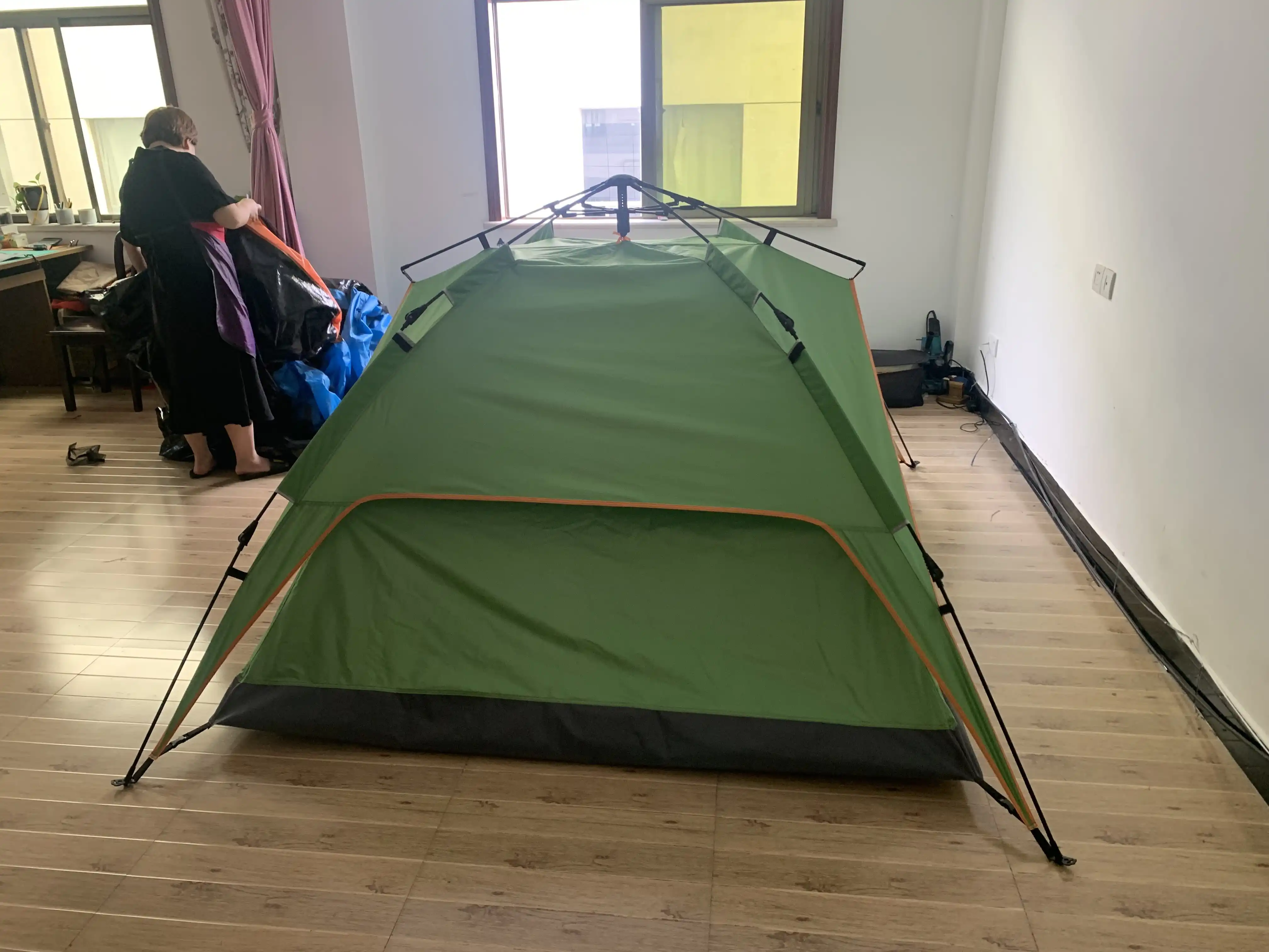 Outdoor Waterproof 1-2 person Hiking Portable Beach Folding Tent Automatic Popup Instant Camping Tent