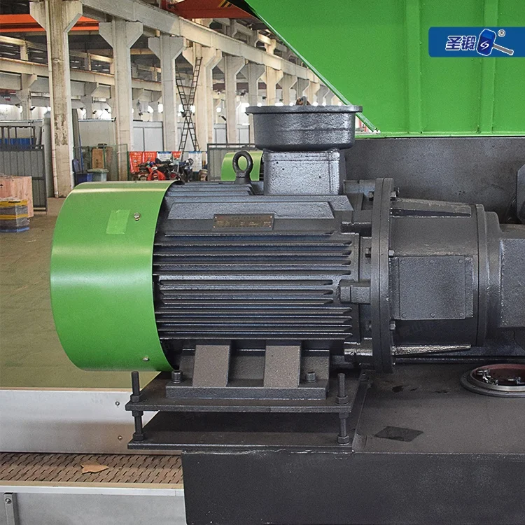 Double shaft shredder for PVC-Profiles / plastic window frame