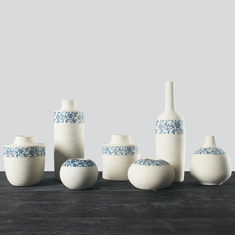 Custom Modern Porcelain Vase Chinese Blue And White Ceramic Home Decor Flower Vases Wholesale