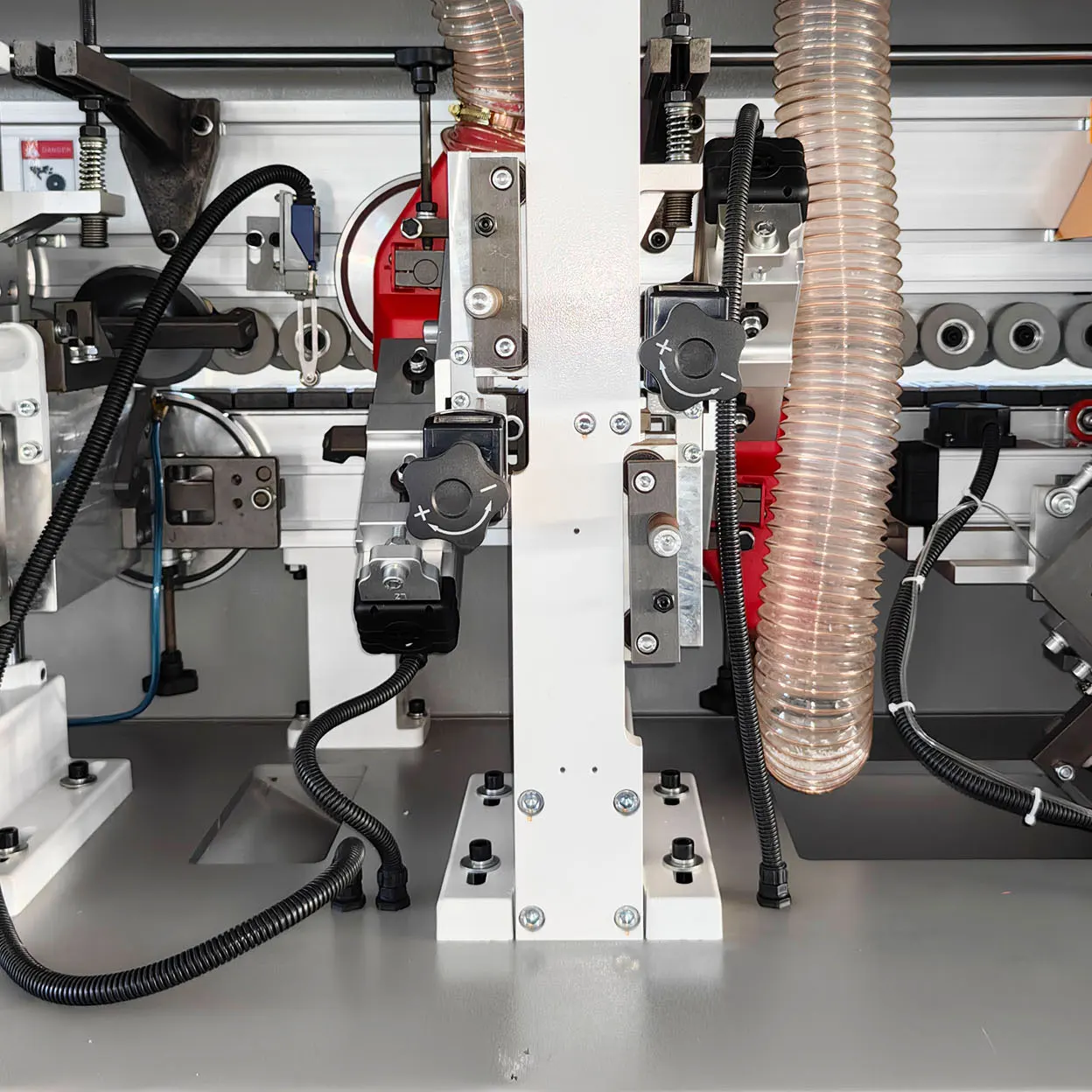 Automatic Edge Banding Machines Woodworking CNC Edge Bander With Pre-Miling For Sale