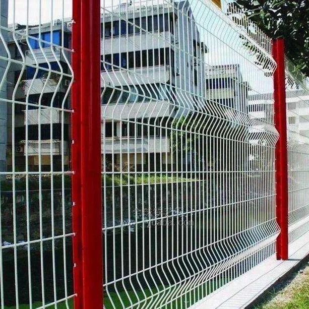 Square Type Post Iron Galvanized Powder Coated Fencing 3d Bending Mesh Fence