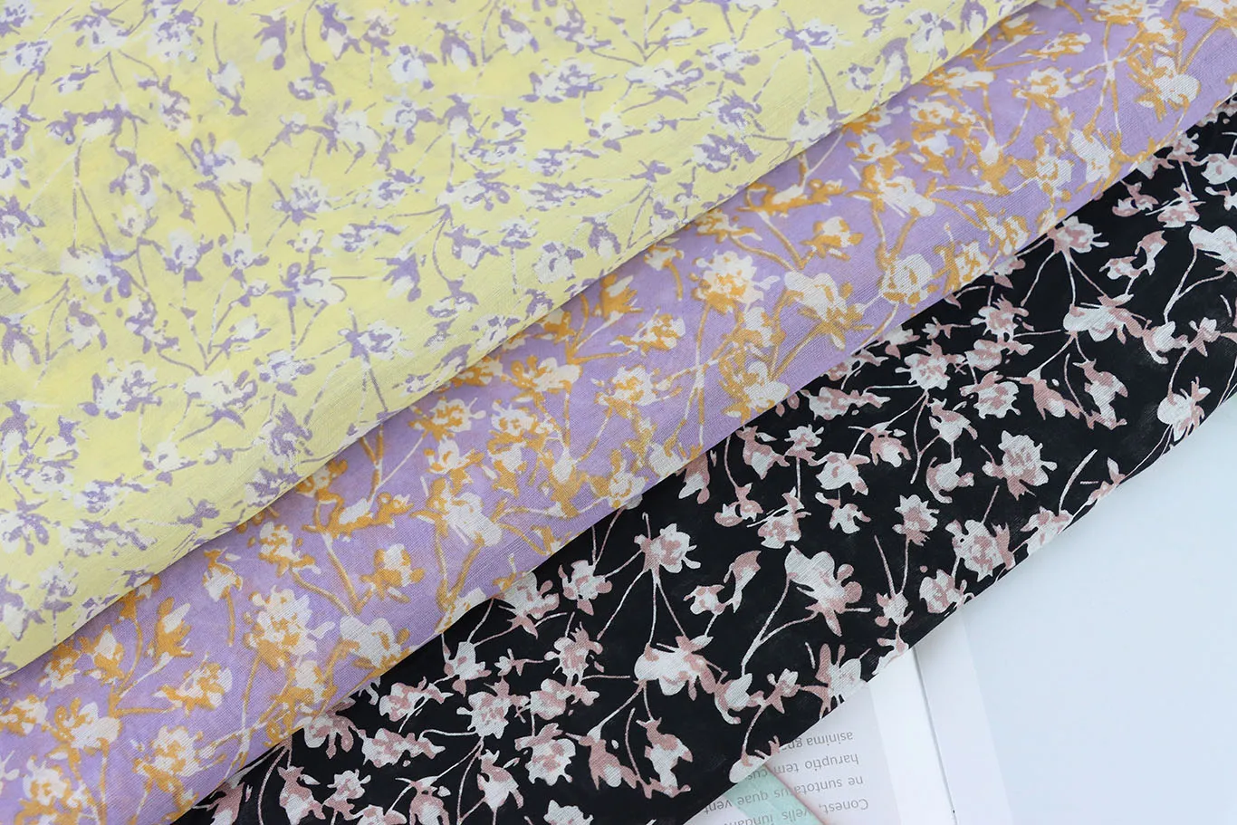 100% Polyester printed fabrics for clothing  silk printing polyester woven fabric textile piece goods colour changing fabric44