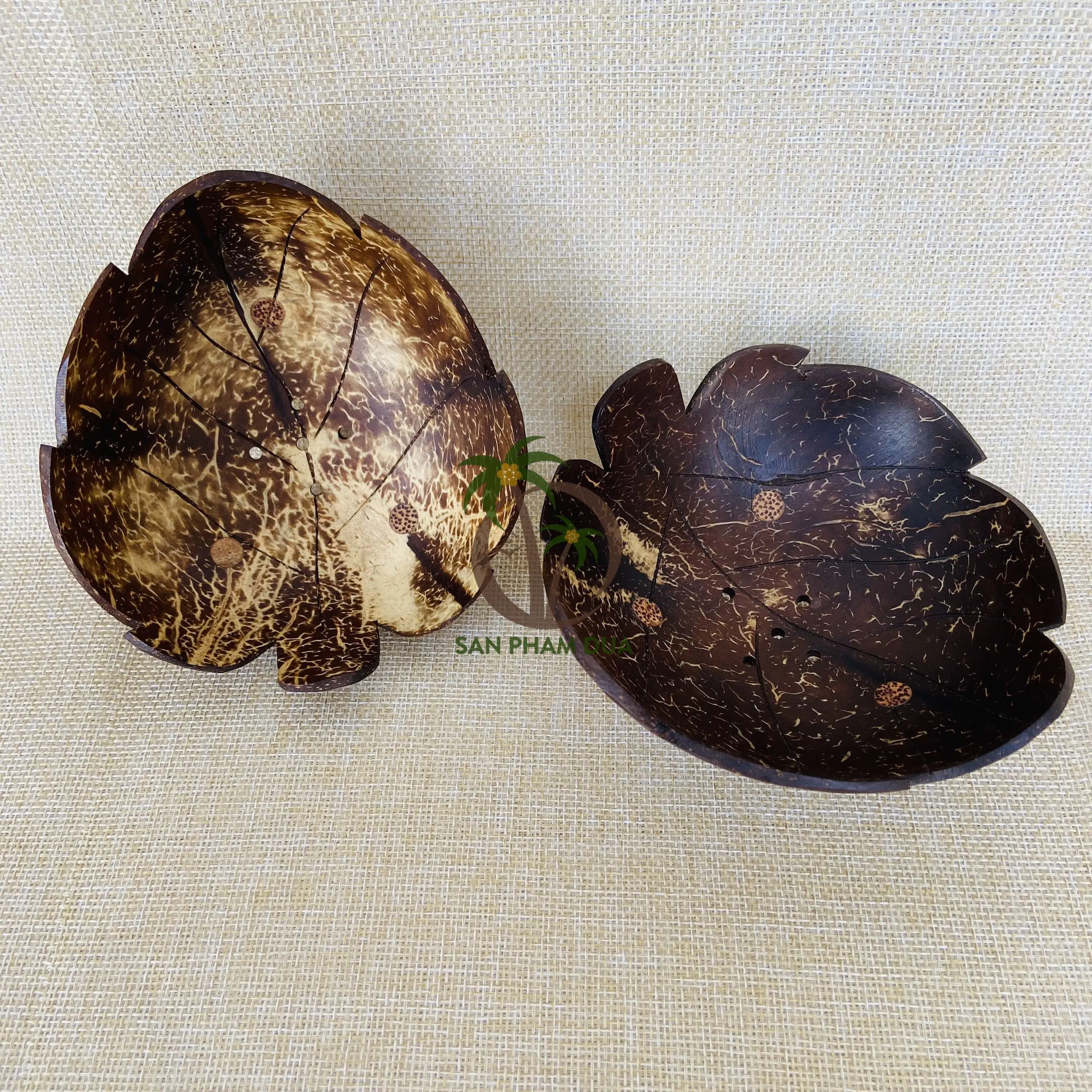 COCONUT HANDI PRODUCT COCONUT SHELL BOWL/COCONUT SHELL SOAP TRAY/COCONUT WOOD SOAP HOLDER WOODEN COCONUT SOAP DISH BAMBOO BOWLS