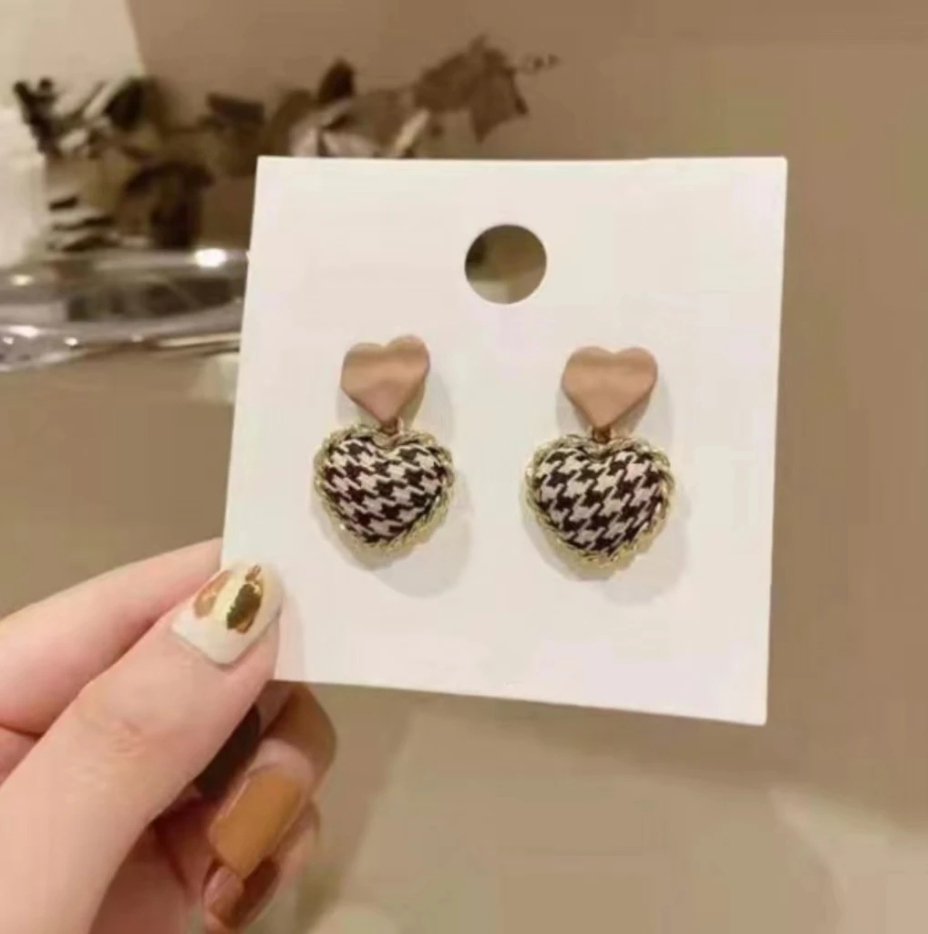 925 Silver Needle Swallow Gird Heart Earring Korean Women Stud Earrings Jewelry Minimalist Chic Dripping Oil Checkerboard Grid