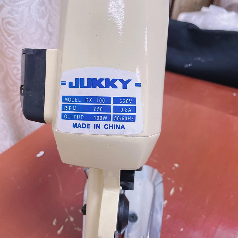 2021 New RC-100 Auto Round Blade Electric Cloth Fabric Cutter 100W Laser Source for Metal Cutting