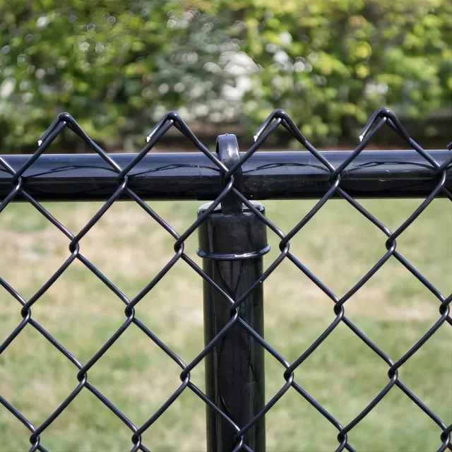 High Quality 1.8m PVC Coated Galvanized Chain Link Mesh Fence 60x60mm Wholesale with Posts and Security Accessories
