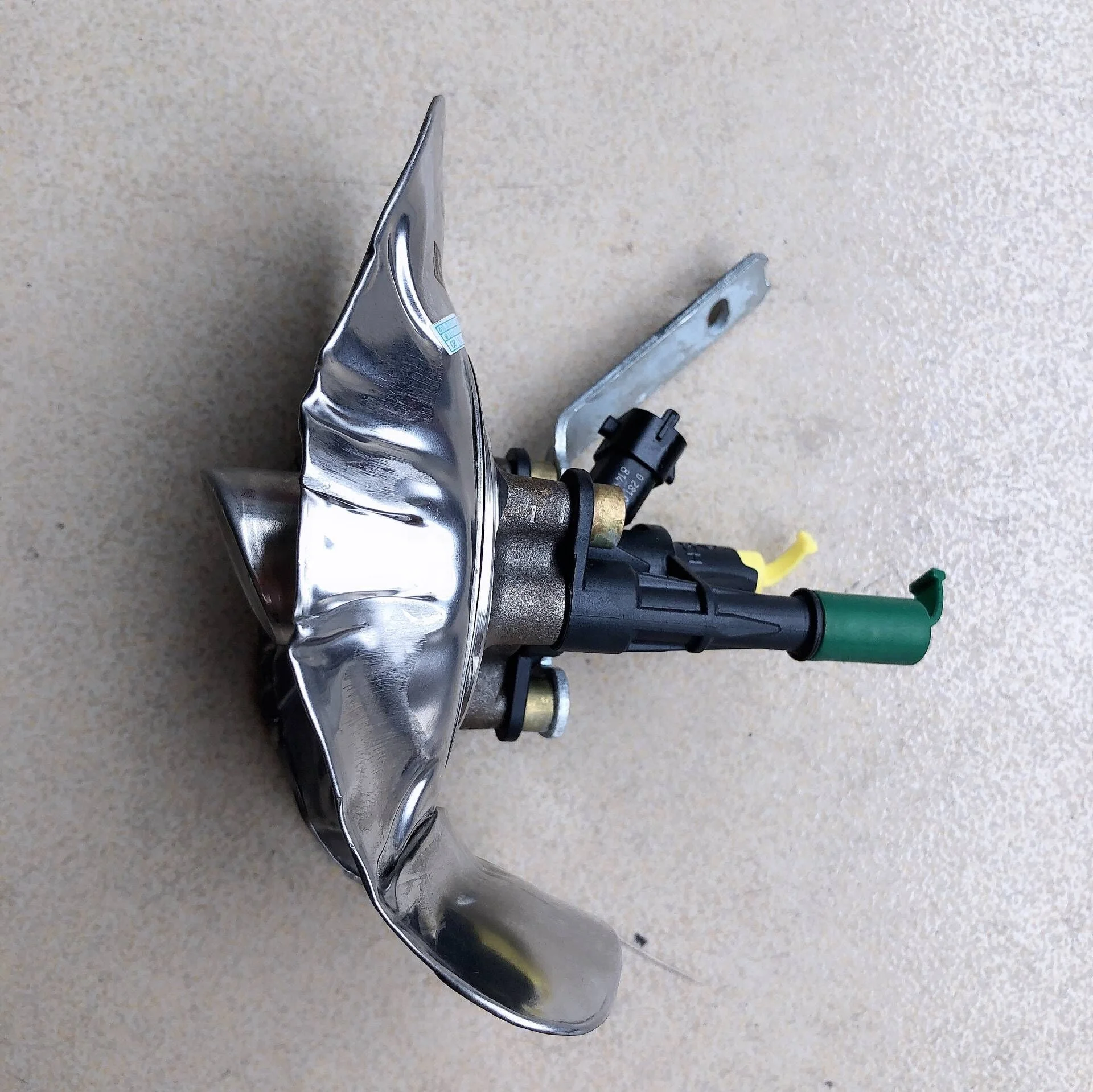 Truck Parts Urea Dosing Module FOR Volvo 21738132 21399653 21234247