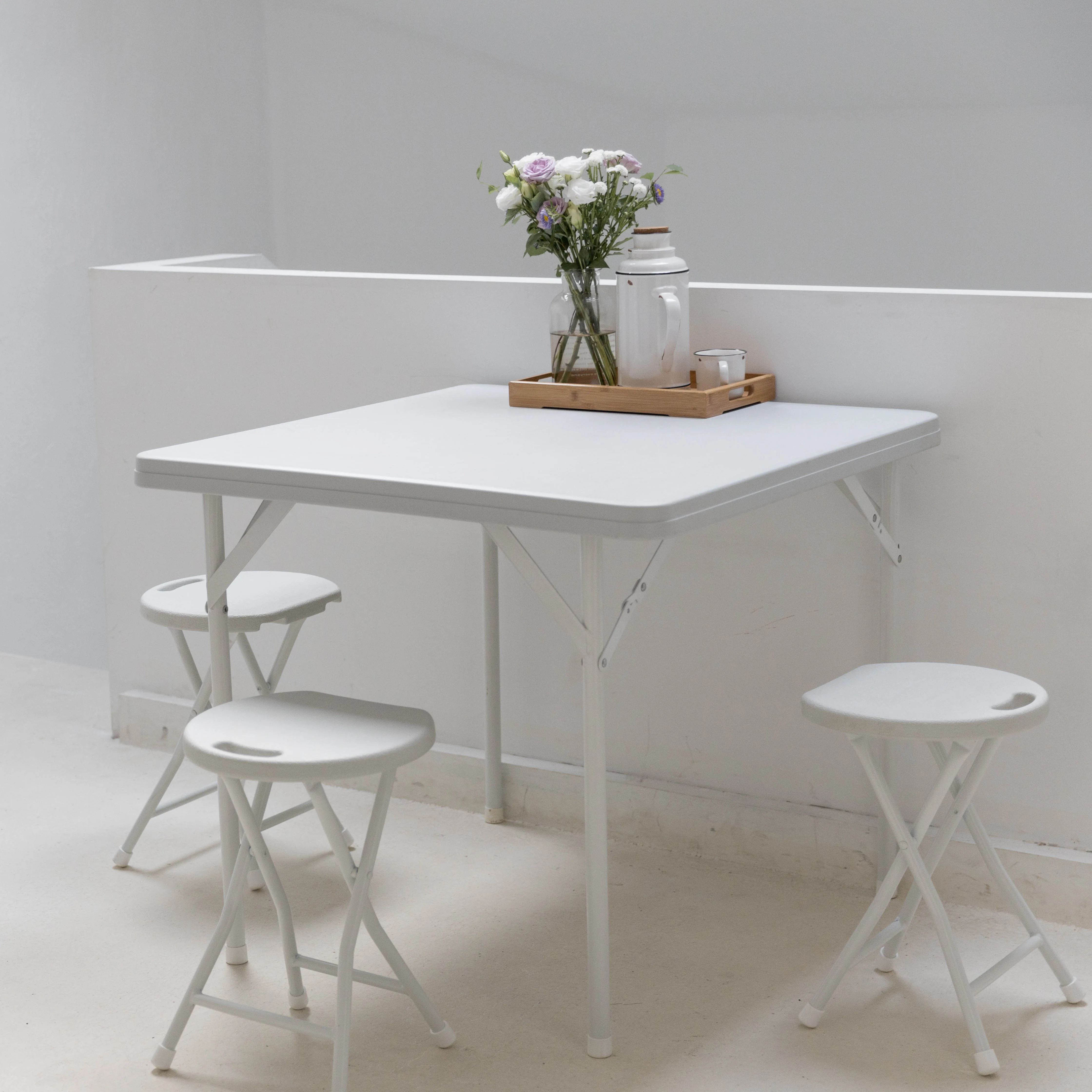 Hot Sale Plastic Foldable Square dinning Table