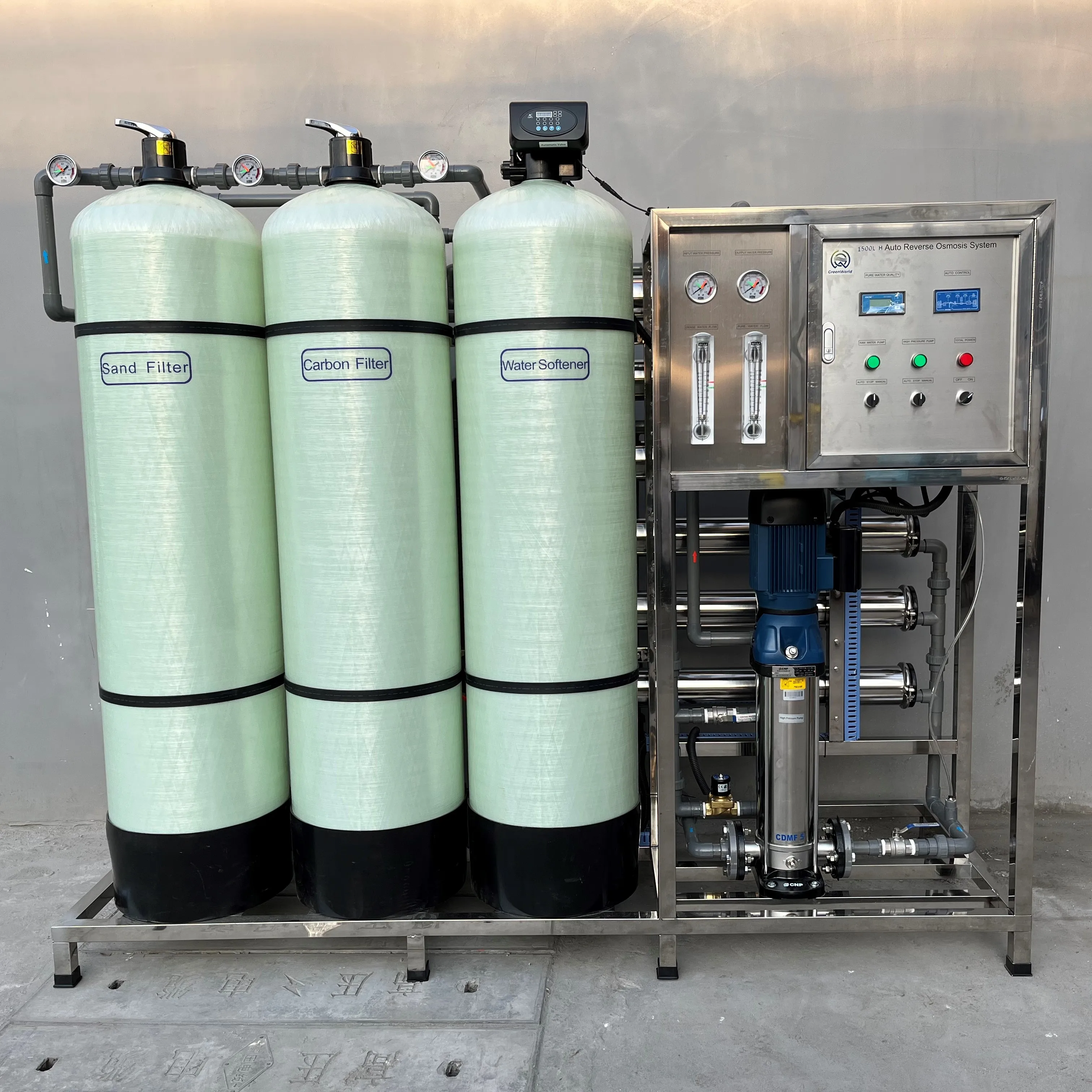 Small Factory Water Treatment Equipment Groundwater Well Water Reverse Osmosis Machinery RO Filter Mineral Water Making Machine