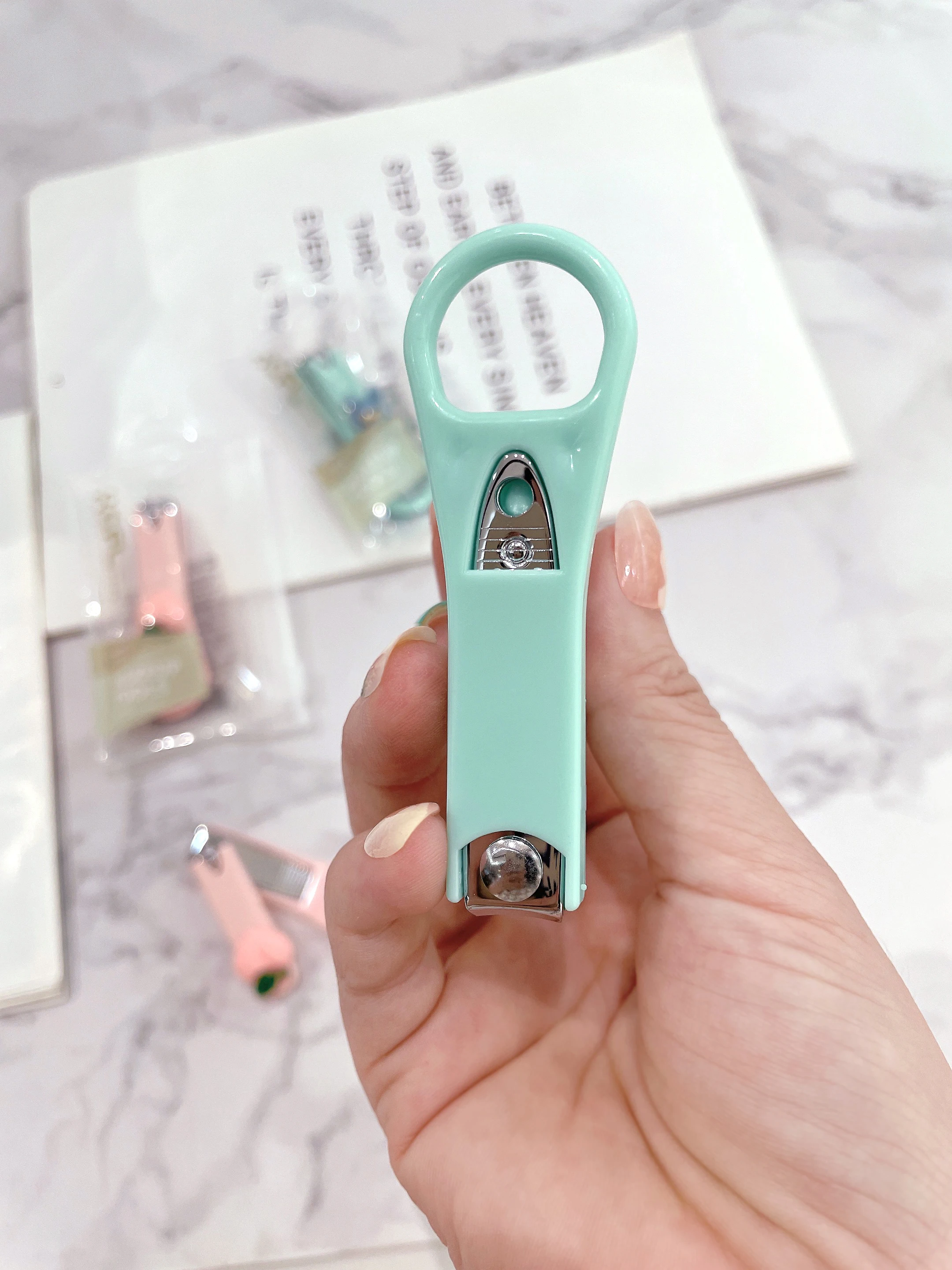 SBELLE Hot Sell Top Multifunctional Corta Cutculasnail Cuticle Nipper Pedicure Cuticle Nail Nippers Cutical Nail Nippers HRC Gua