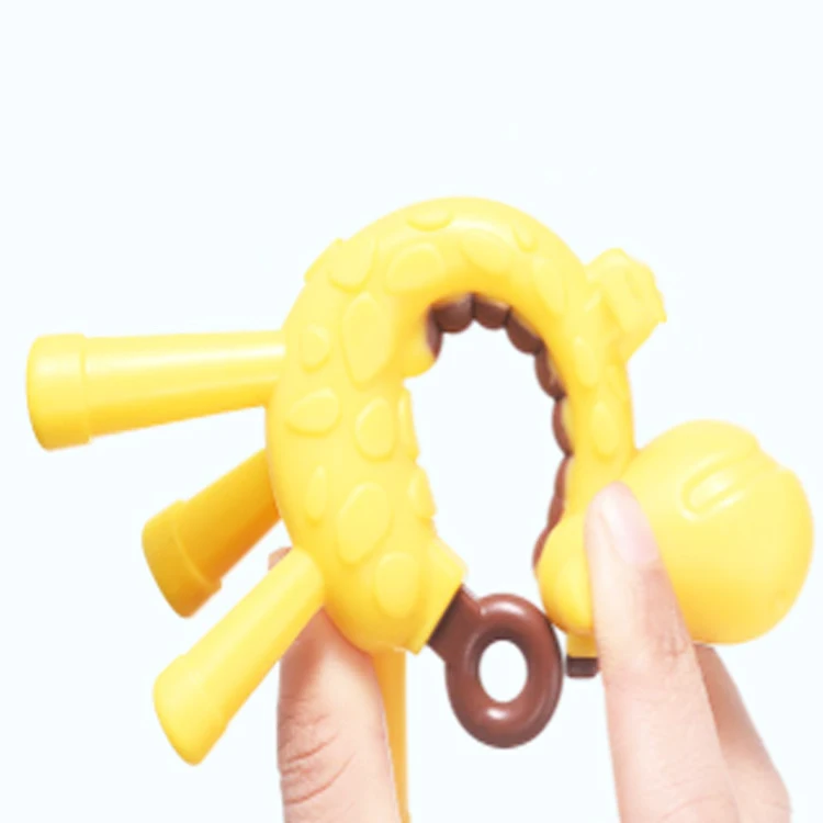 Hot sell cut cartoon  baby training teerher giraffe silicone baby teether