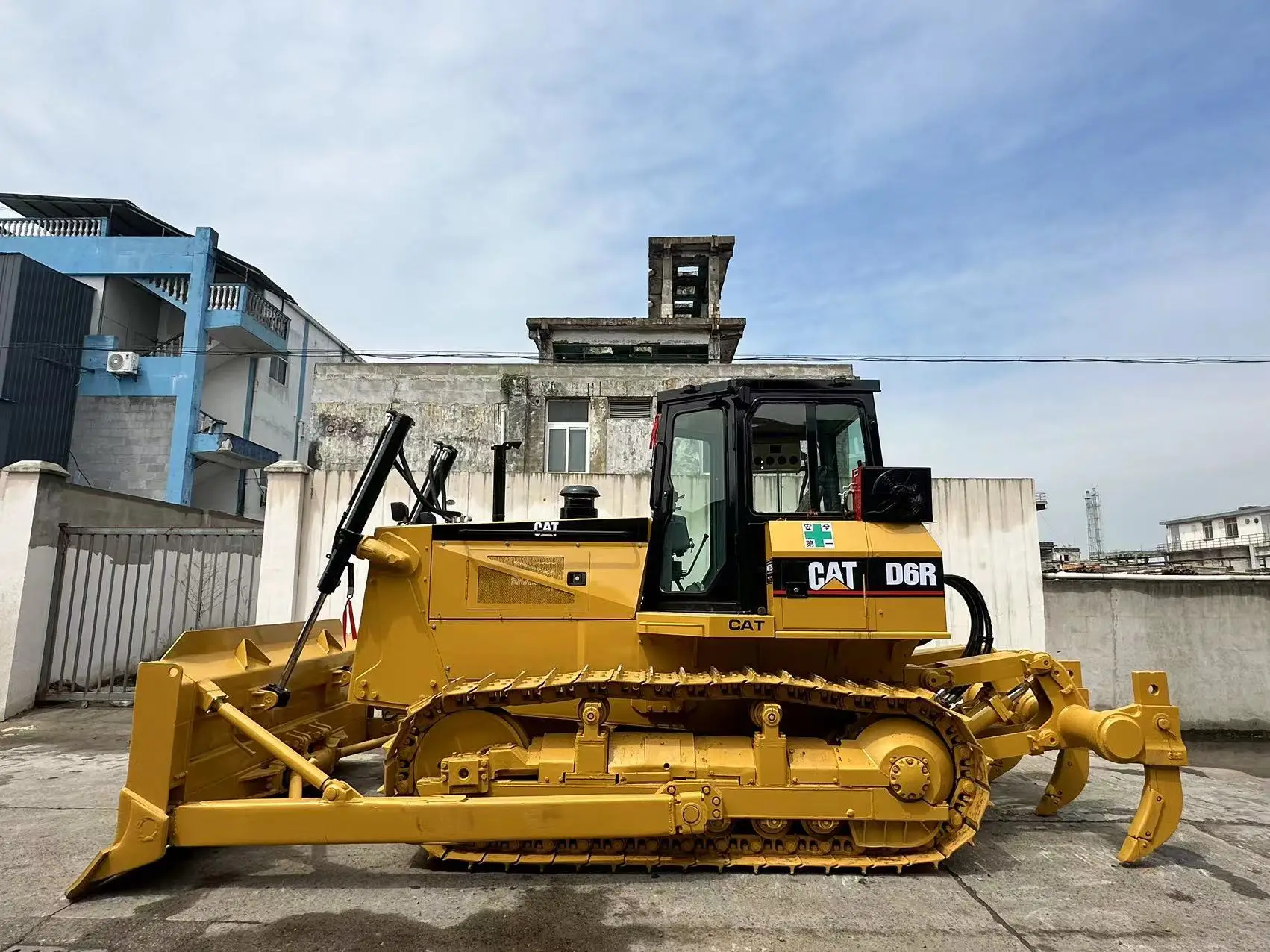 Японский гусеничный бульдозер CAT D6R гусеничные гусеницы по низкой цене