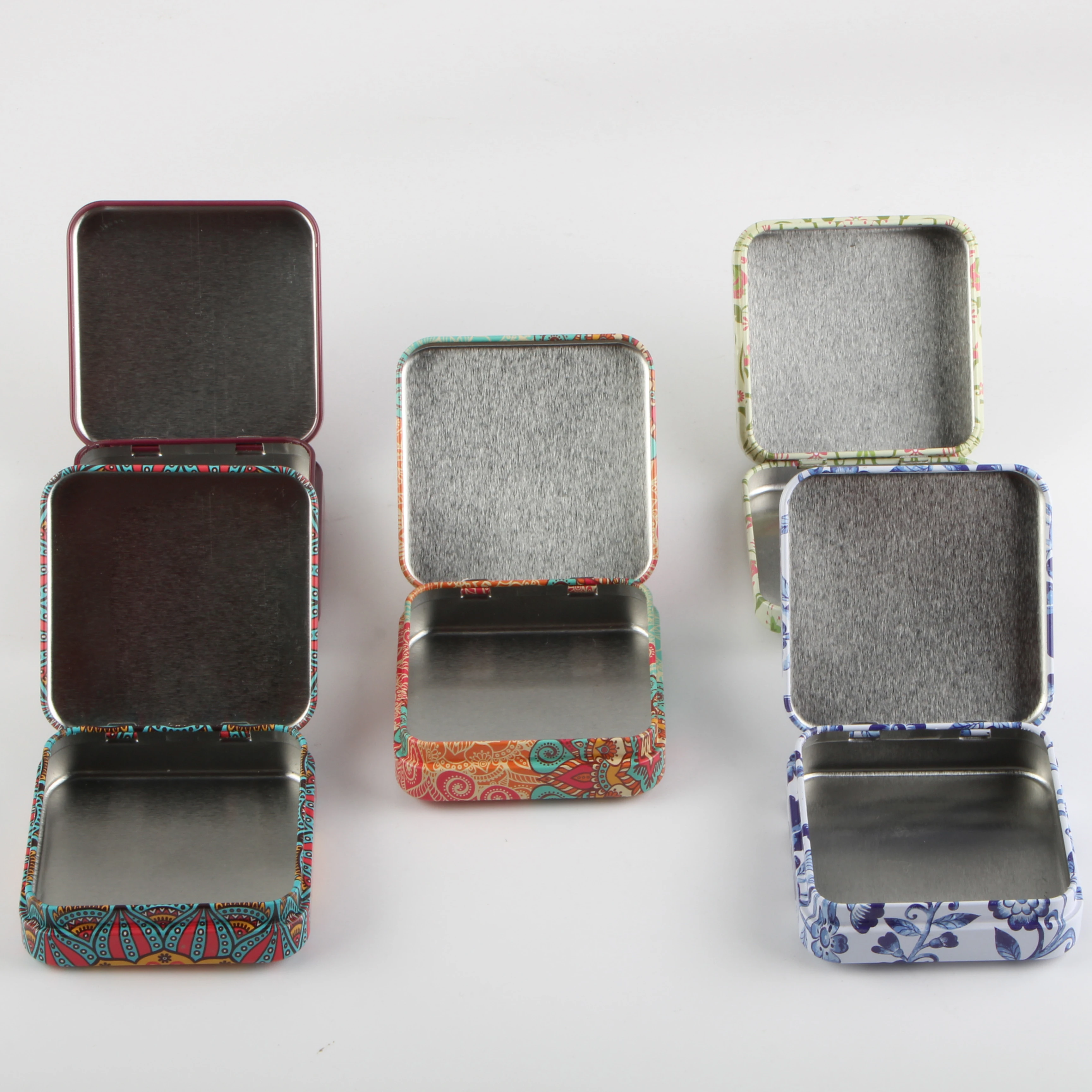 Manufacturers custom logo printed portable bulk mint small gift packaging boxes metal tin tampon tin case for woman gift tin box