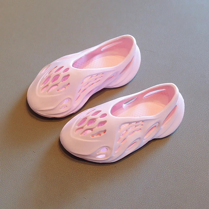 
Wholesale Summer Kid Casual Indoor Outdoor Slippers Children Water Proof Sandal Kids Yeezy Clogs 