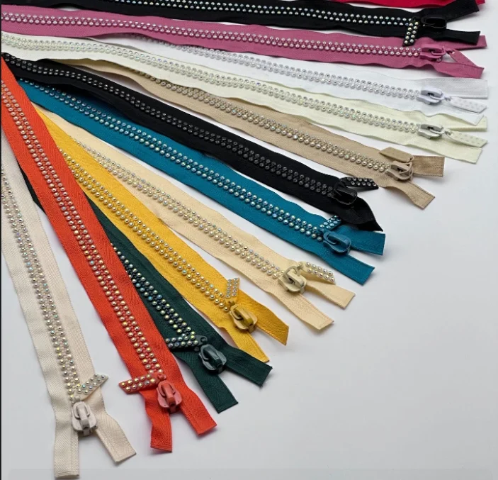 Dawei Wholesale #3 #5 #8 AB Diamond Zipper Rainbow Resin Zipper Close End With Auto Lock