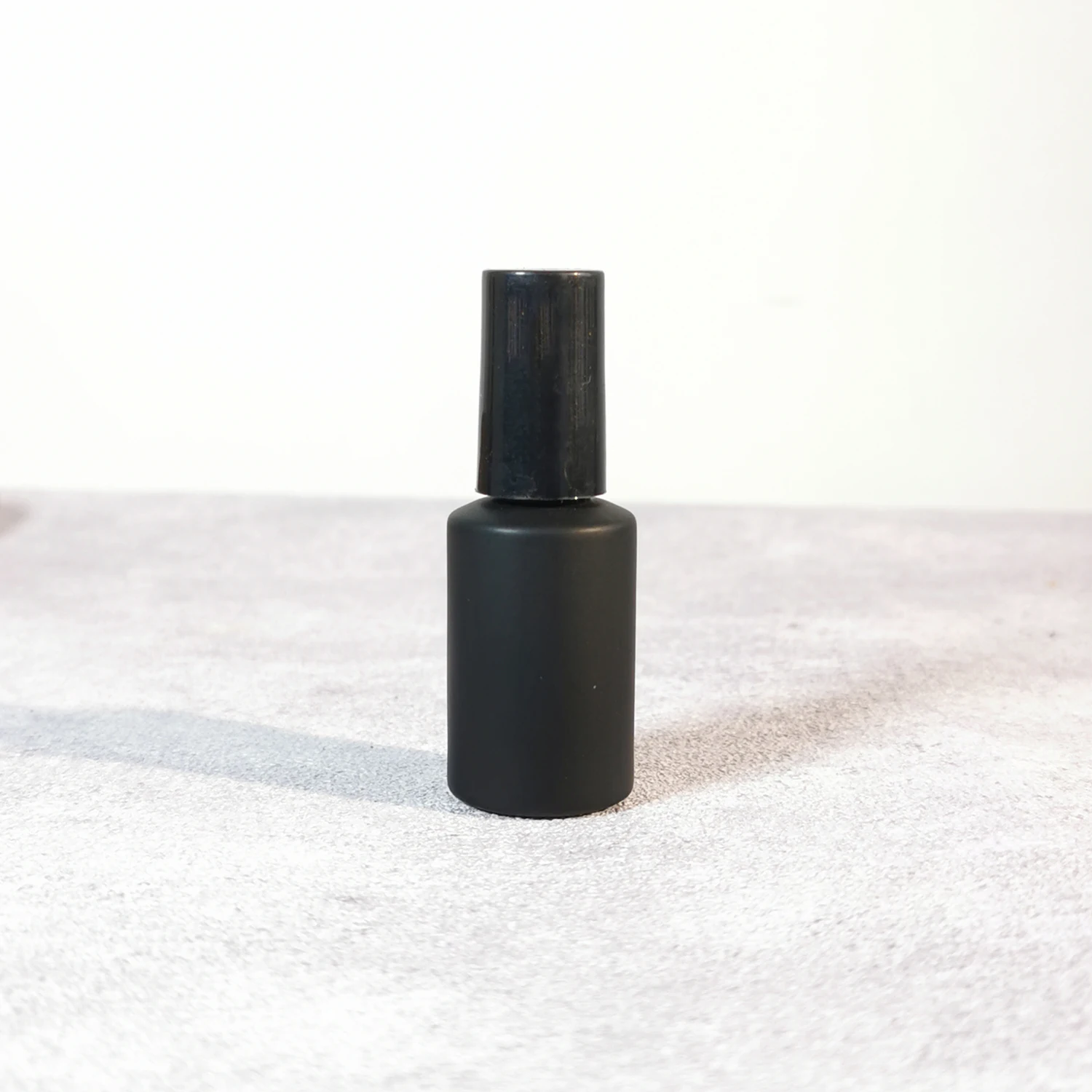 Hot selling 5ml 10ml cylinder frosted matte black empty glass uv gel nail polish bottle with brush and cap