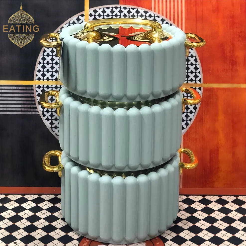 Изолированная керамическая кастрюля с крышкой