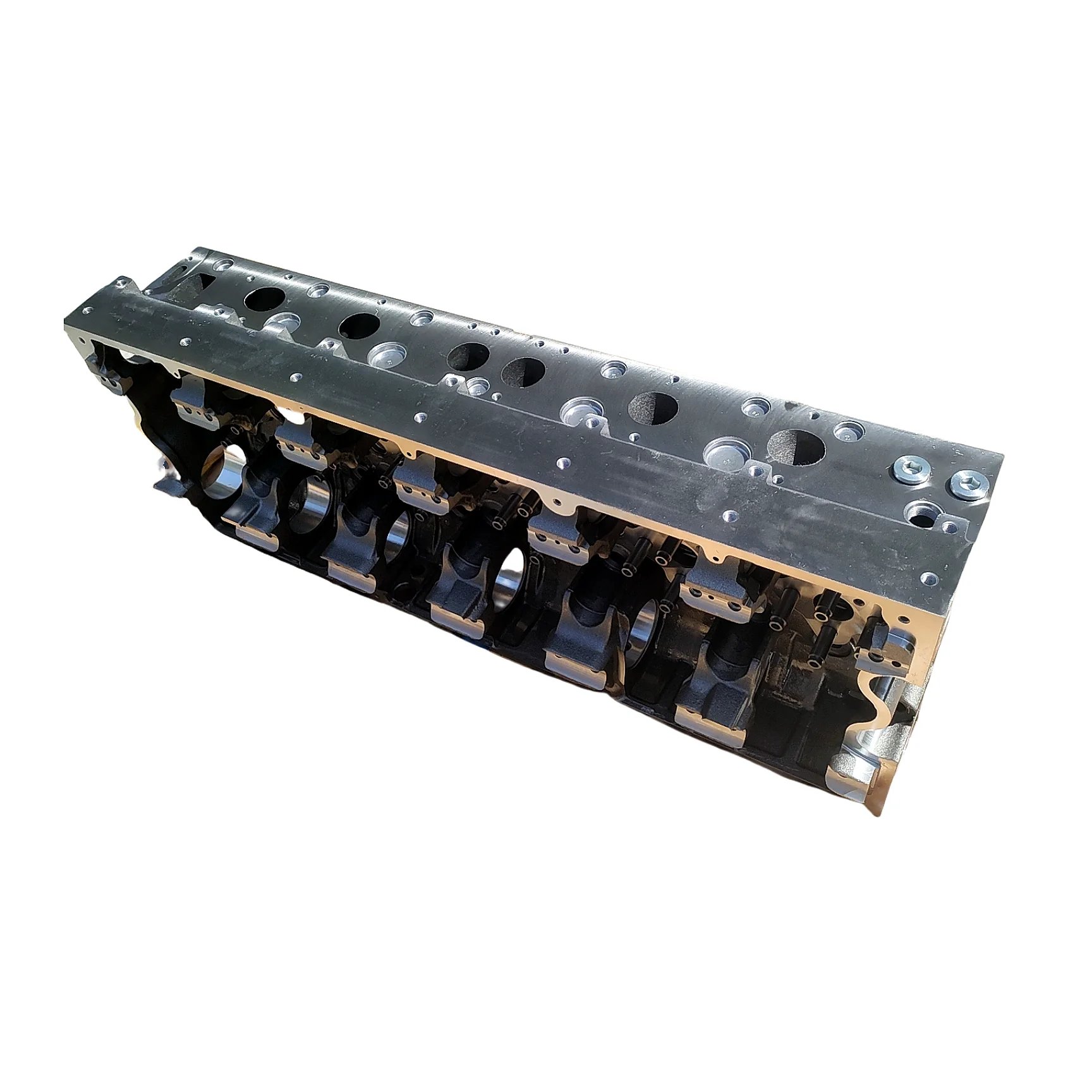 Factory Directly Supply ISX15 QSX15 Engine Cylinder Head 4962731 3104202 4059246 4005994 4014745 79002625 5413782