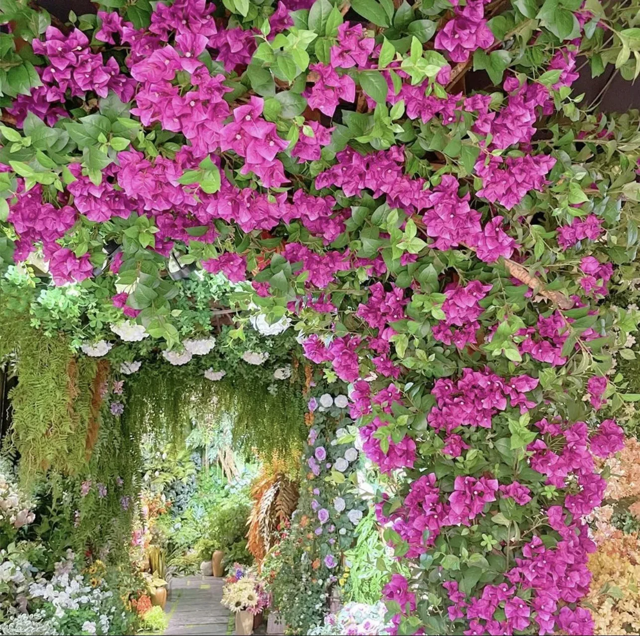 Customized Wholesale Wedding Decor 3D Roll Up Cloth Flower Walls Panel Backdrop Magnificent Pink Artificial Flower Garlands Bulk