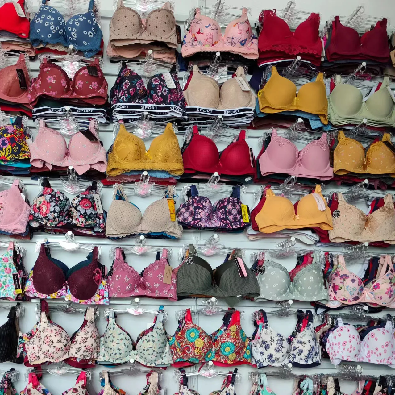 New design two colored unique design push up padded comfortable sexy lady sponge underwear bra