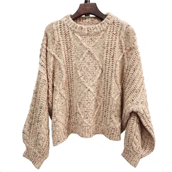 Шерстяной пуловер с круглым вырезом и длинными рукавами на осень и зиму