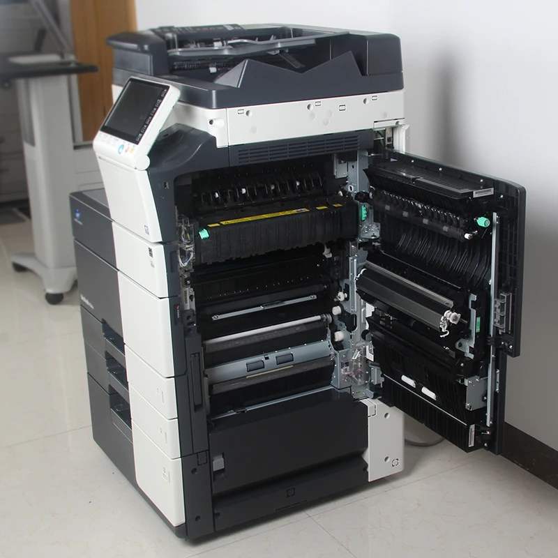  Konica Minolta Bizhub 284 бывшая в употреблении фотокопировальная машина