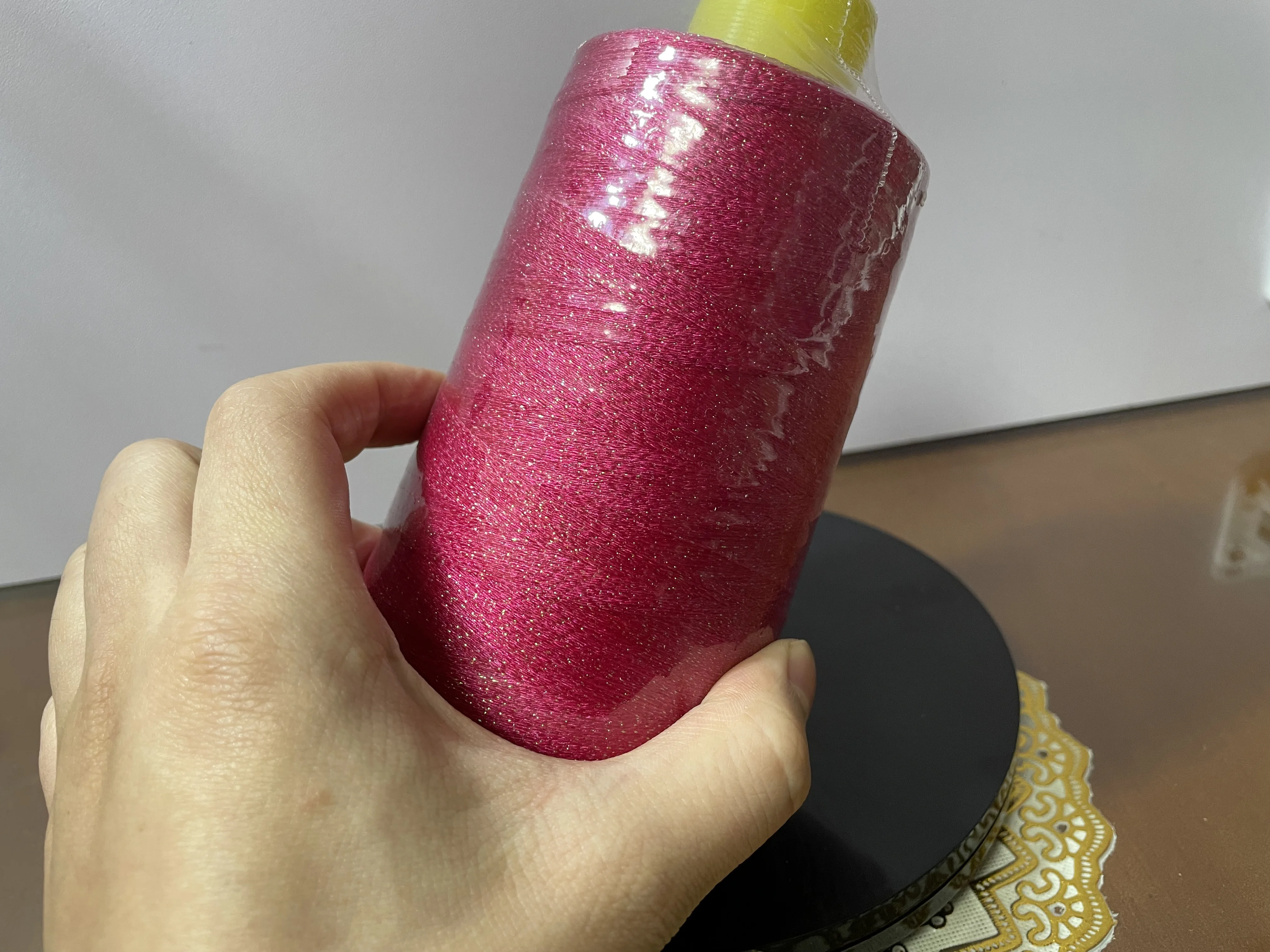Lot Stock 720 Colors 100% Polyester Manufacturer Glossy Embroidery Thread For Machine Embroidery Delivery Fast